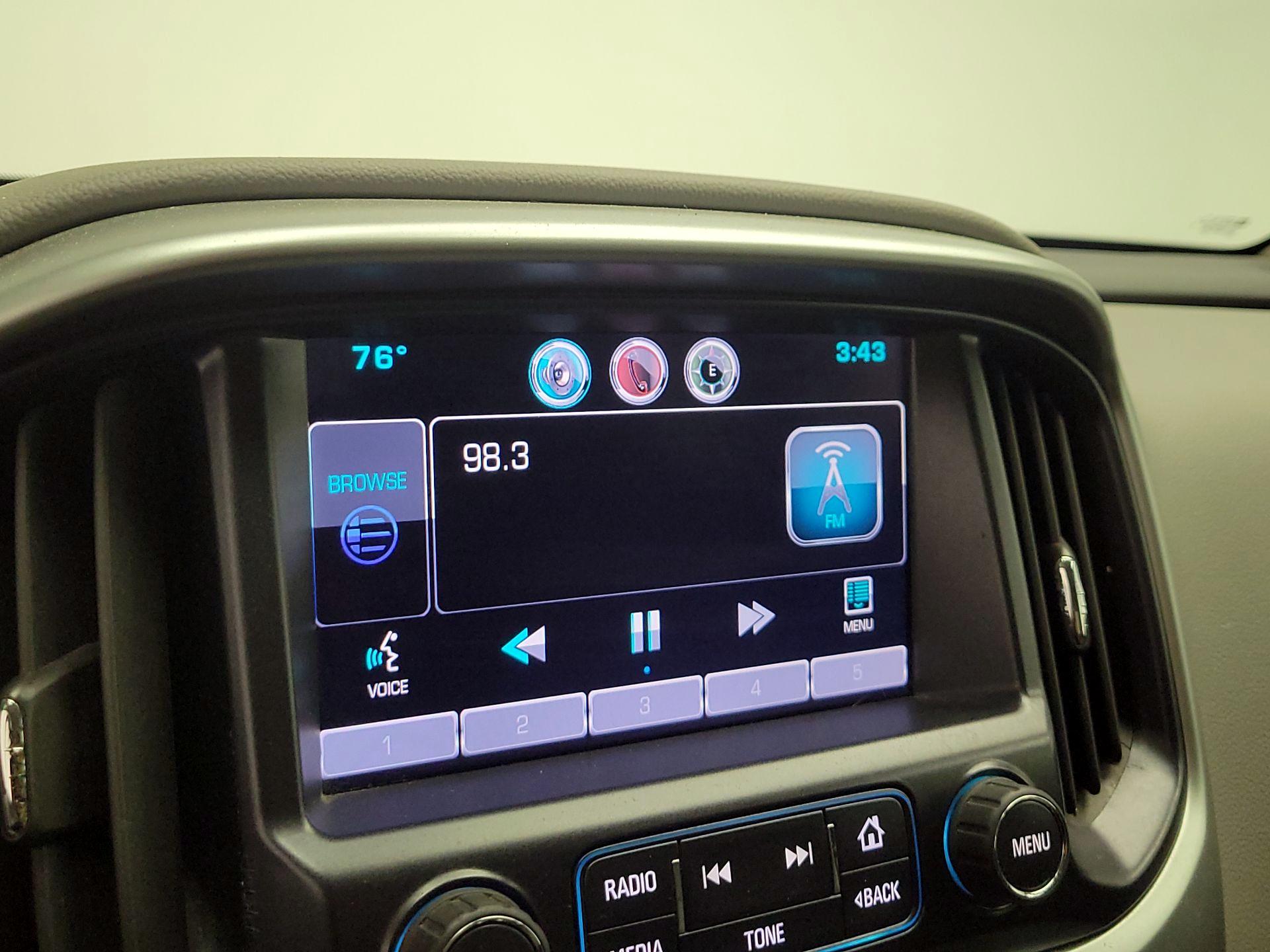 Thumbnail: 2015 Chevrolet Colorado - 15
