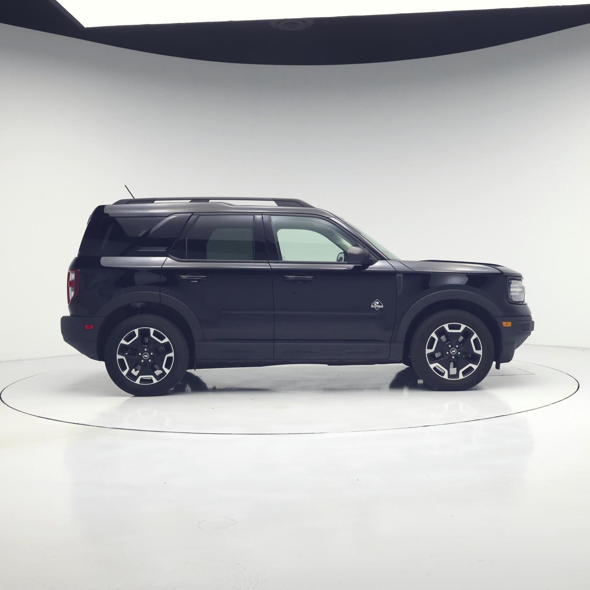 Thumbnail: 2021 Ford Bronco Sport - 7