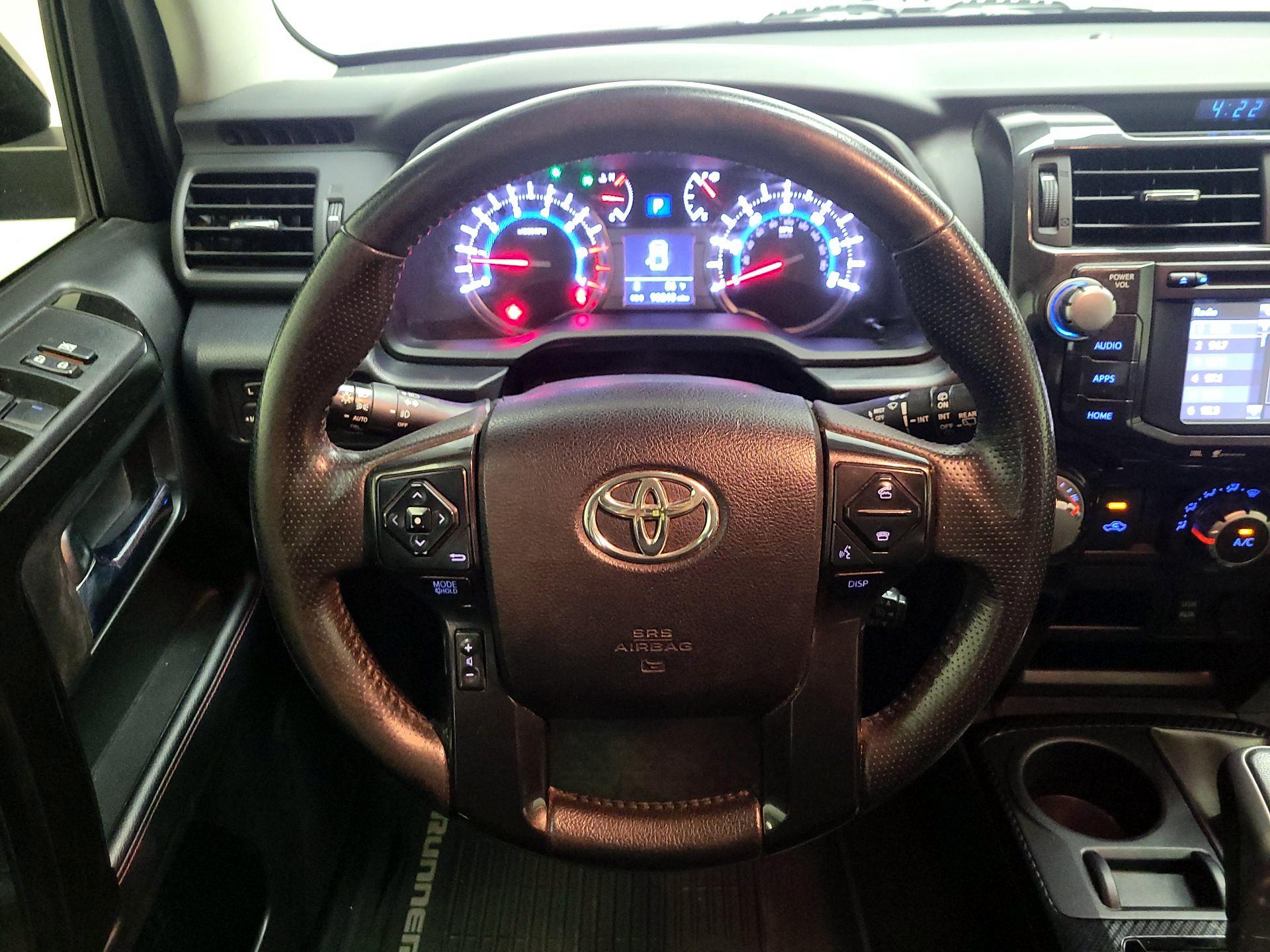 Thumbnail: 2019 Toyota 4Runner - 10