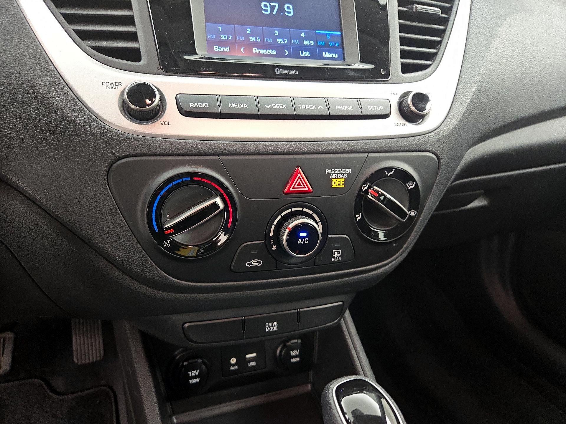 Thumbnail: 2022 Hyundai Accent - 16