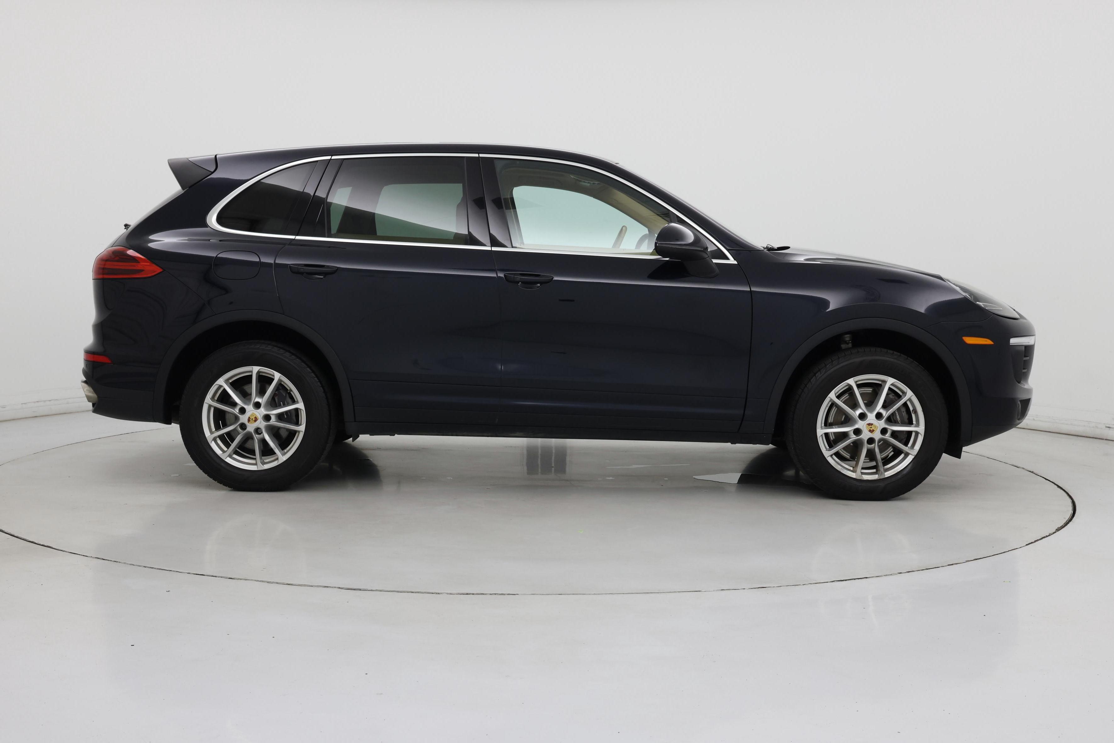 Thumbnail: 2016 Porsche Cayenne - 7