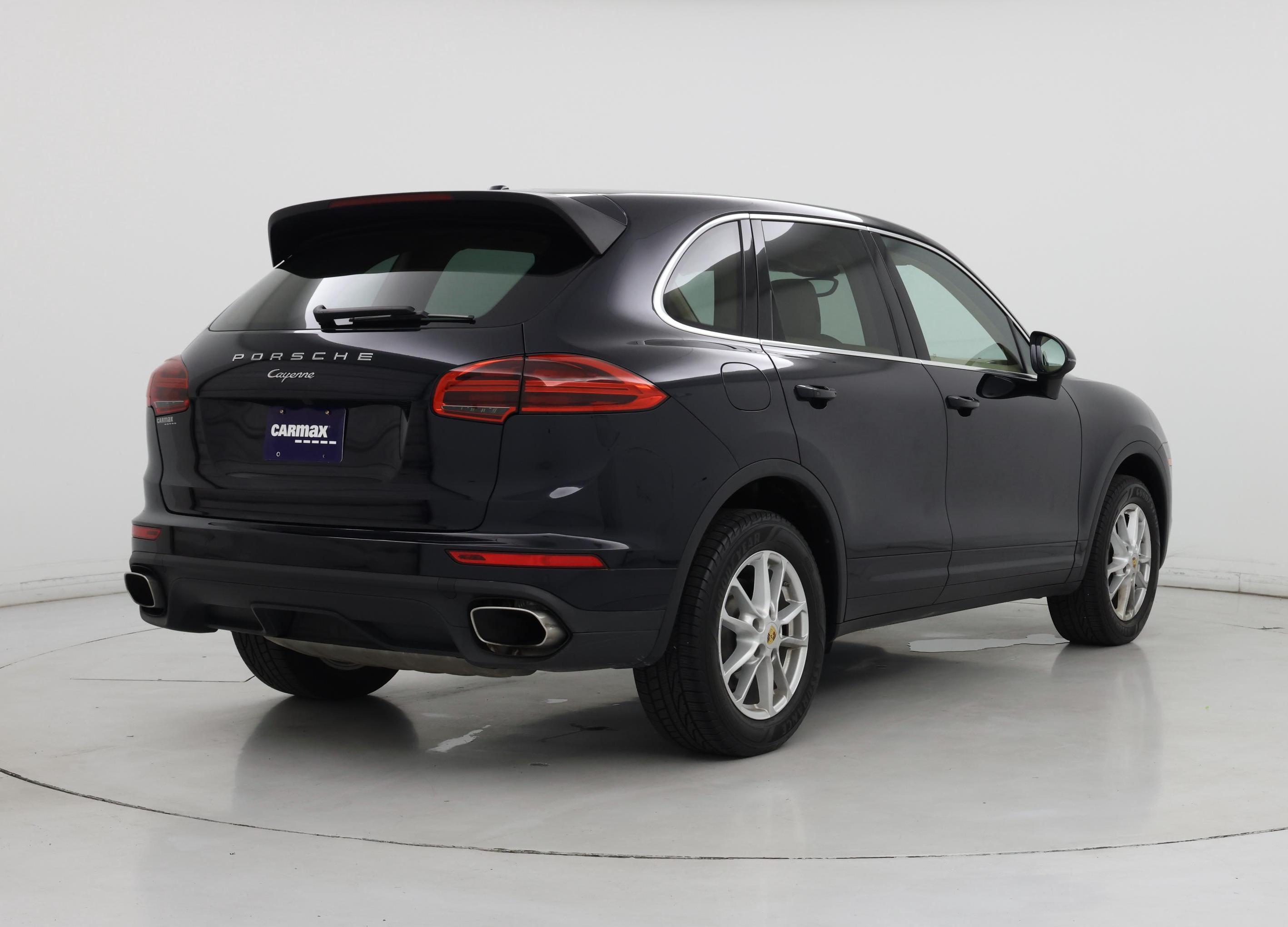 Thumbnail: 2016 Porsche Cayenne - 8