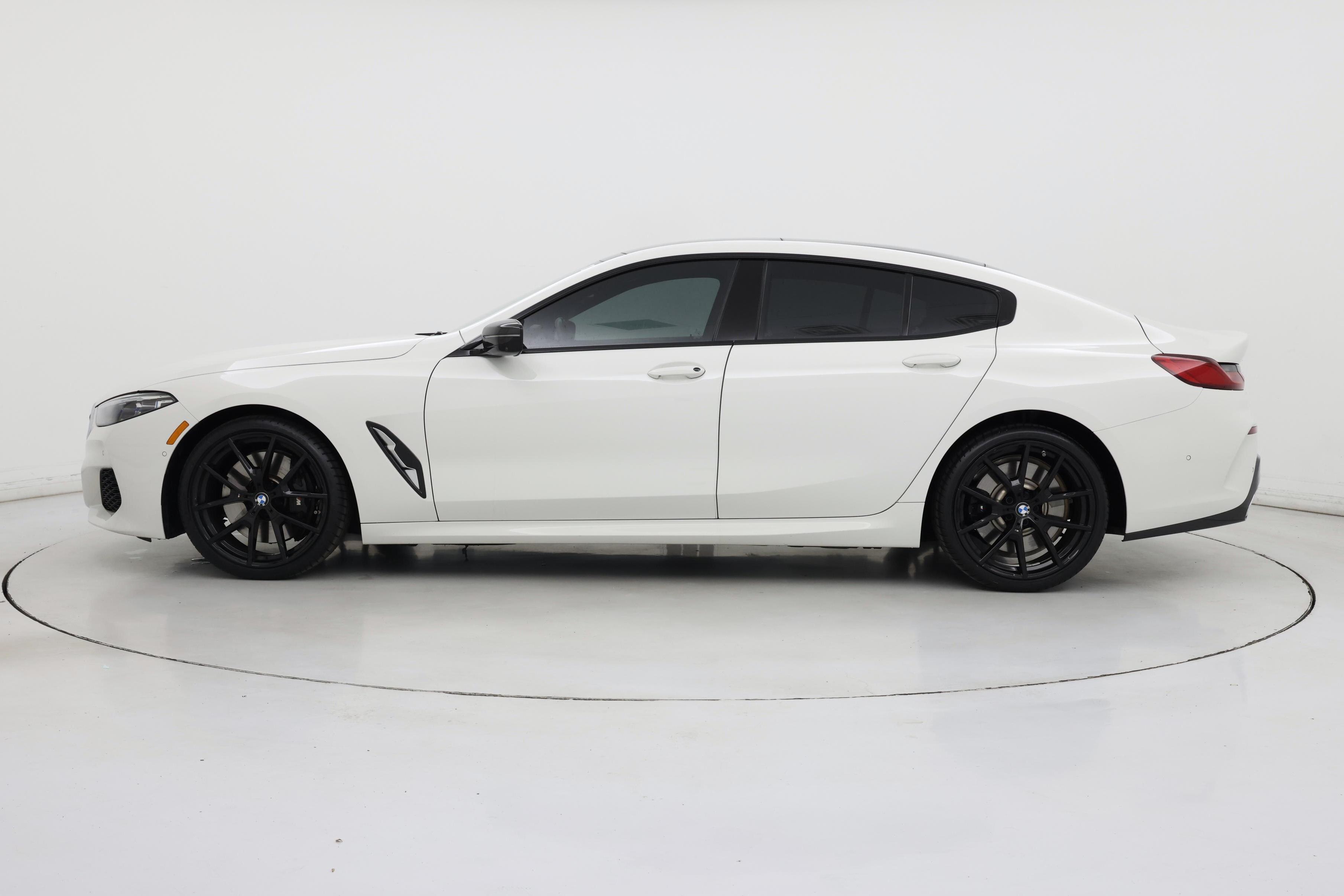 Thumbnail: 2022 BMW 8 Series - 3