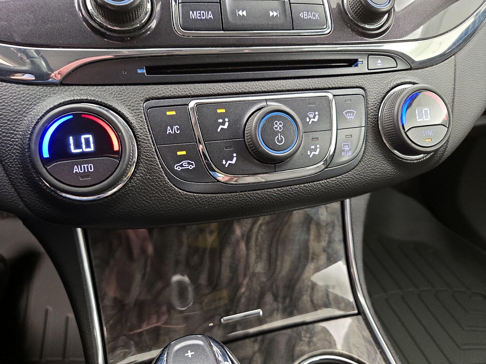 Thumbnail: 2015 Chevrolet Impala - 17