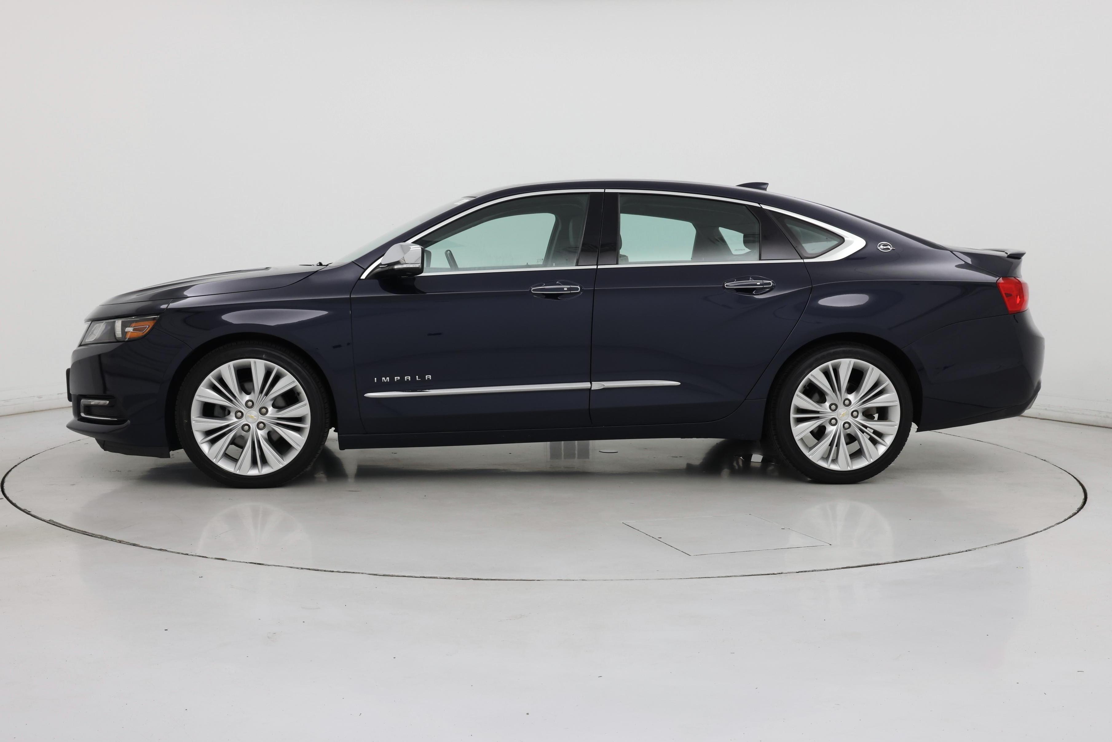 Thumbnail: 2015 Chevrolet Impala - 3