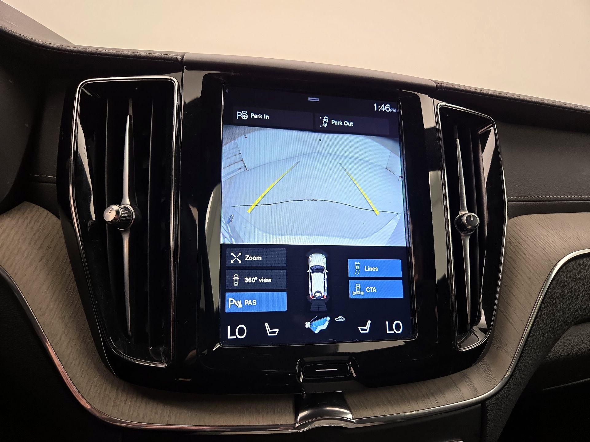 Thumbnail: 2020 Volvo XC60 - 15