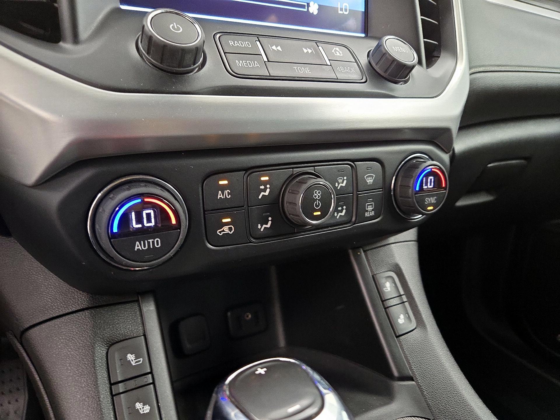 Thumbnail: 2019 GMC Acadia - 17