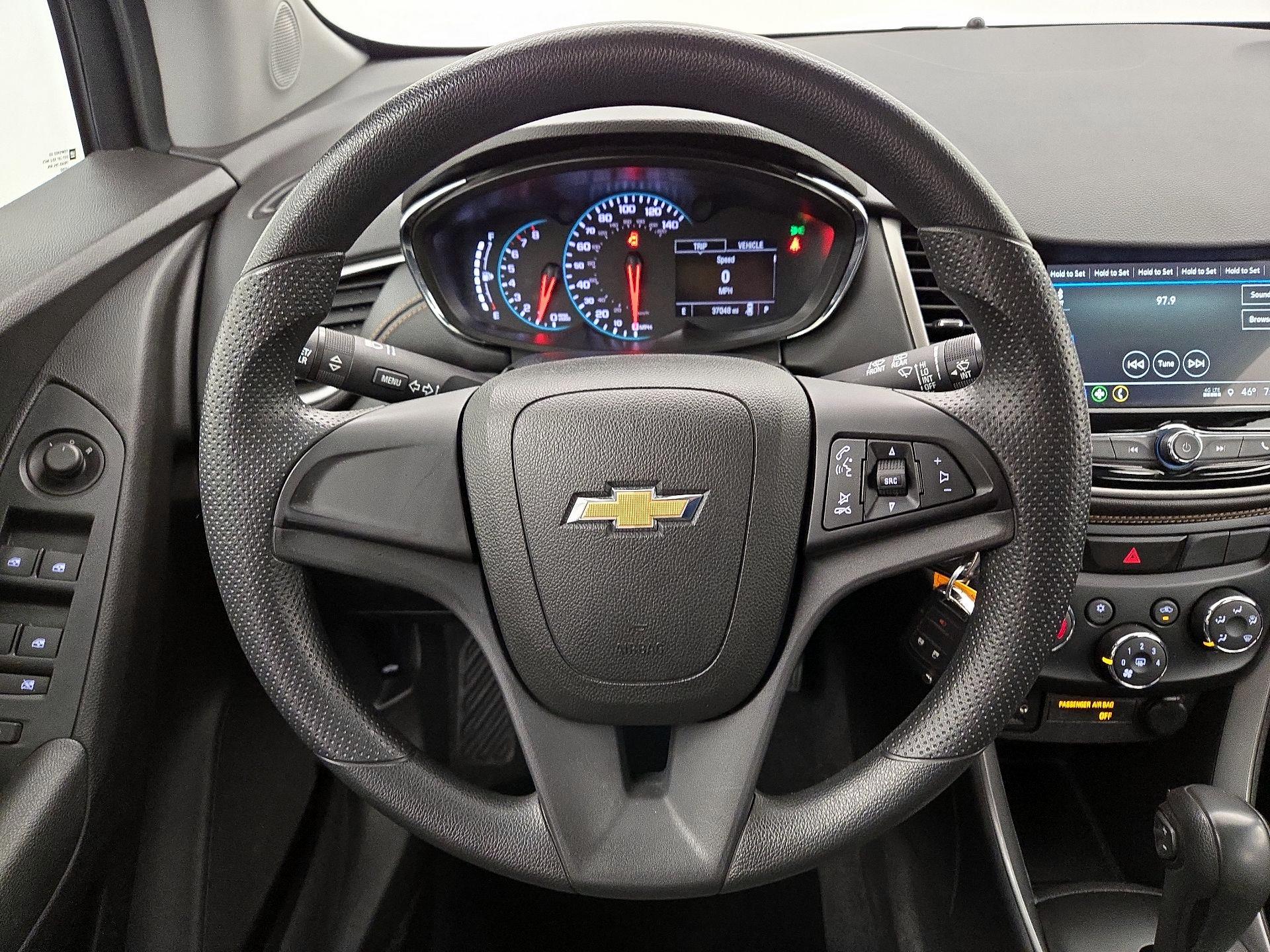 Thumbnail: 2018 Chevrolet Trax - 10