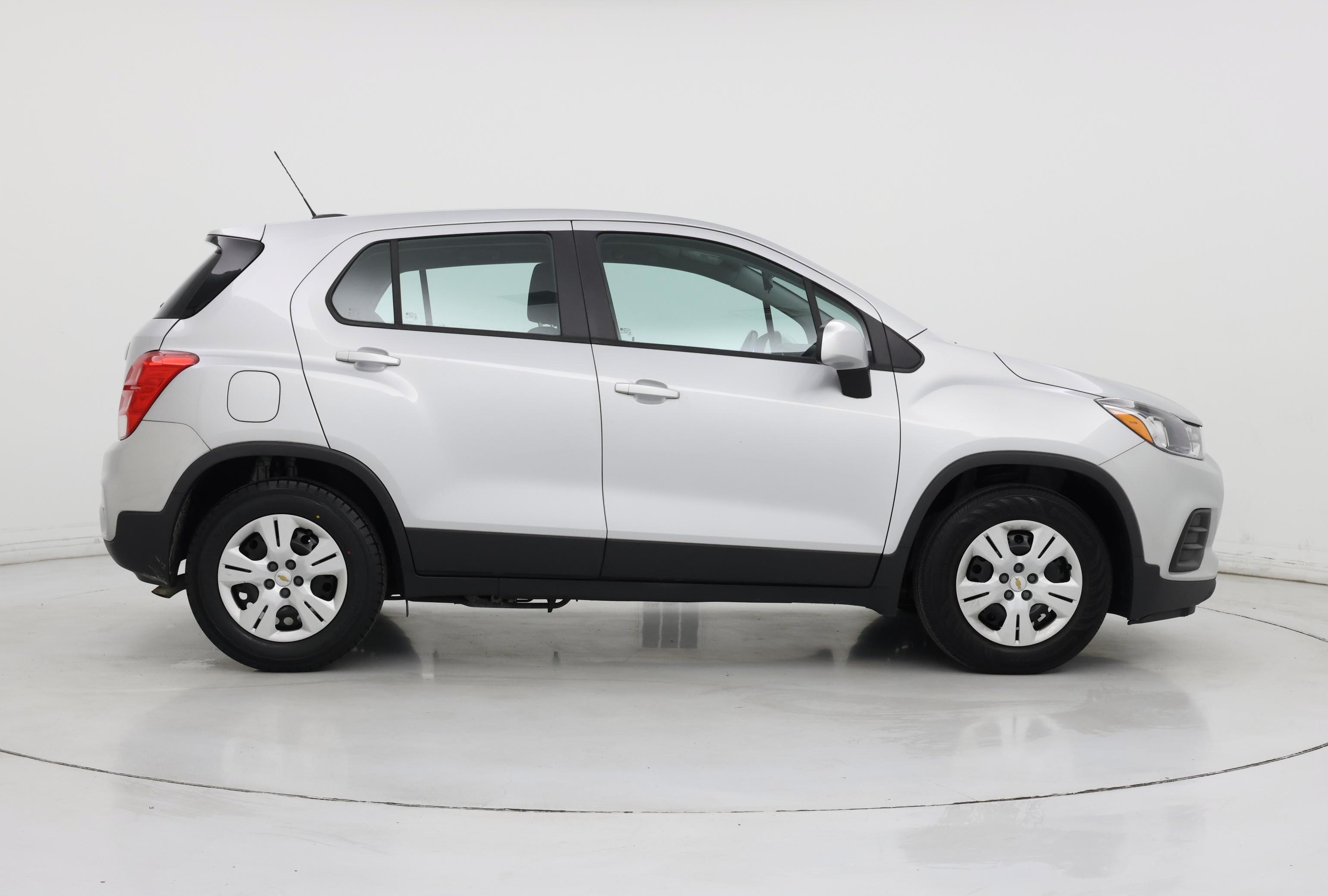 Thumbnail: 2018 Chevrolet Trax - 7