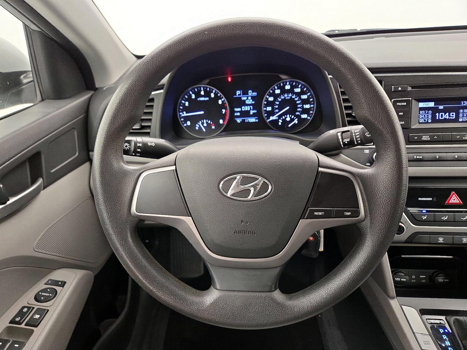 2017 Hyundai Elantra SE - Photo 11