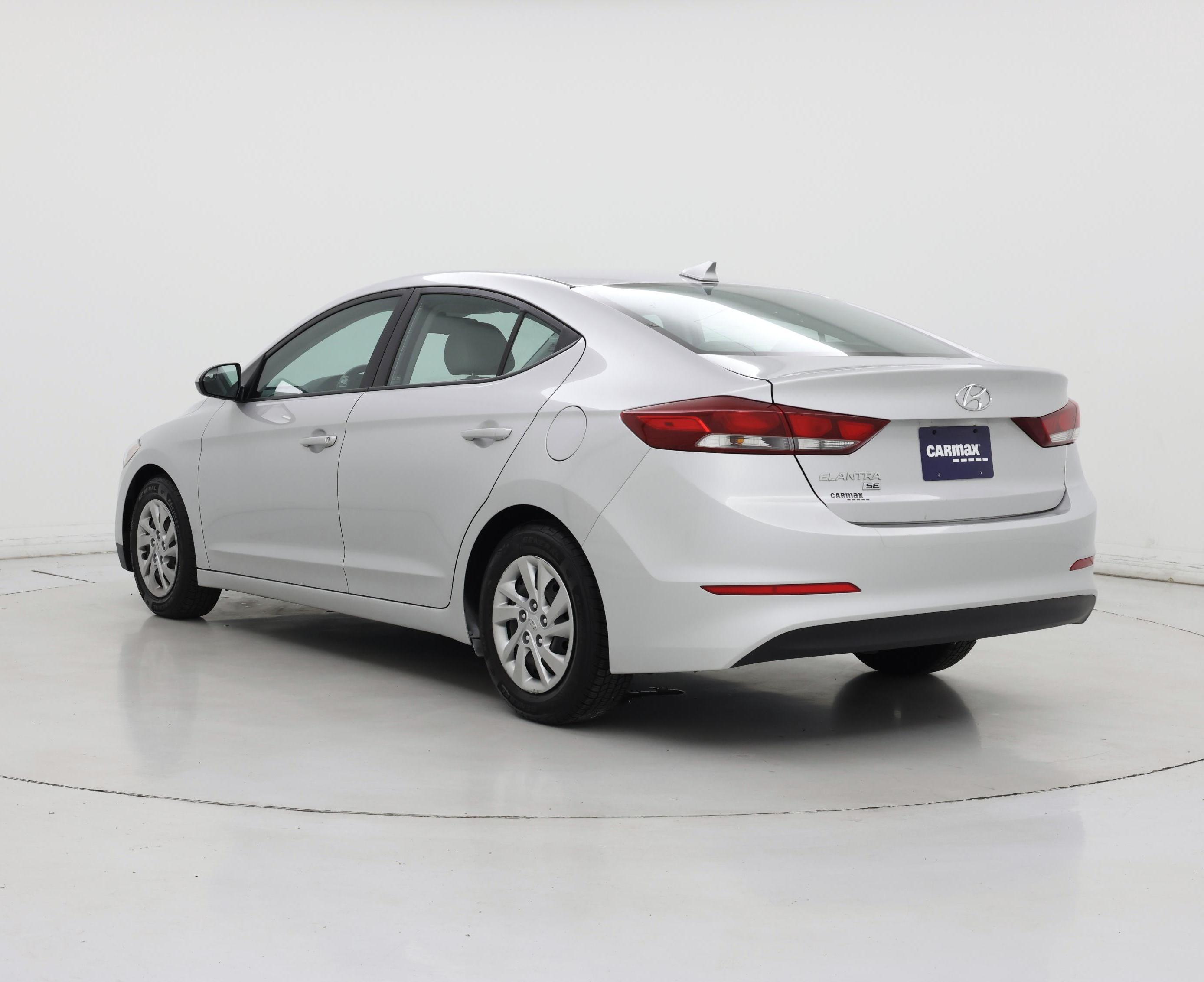 Thumbnail: 2017 Hyundai Elantra - 2