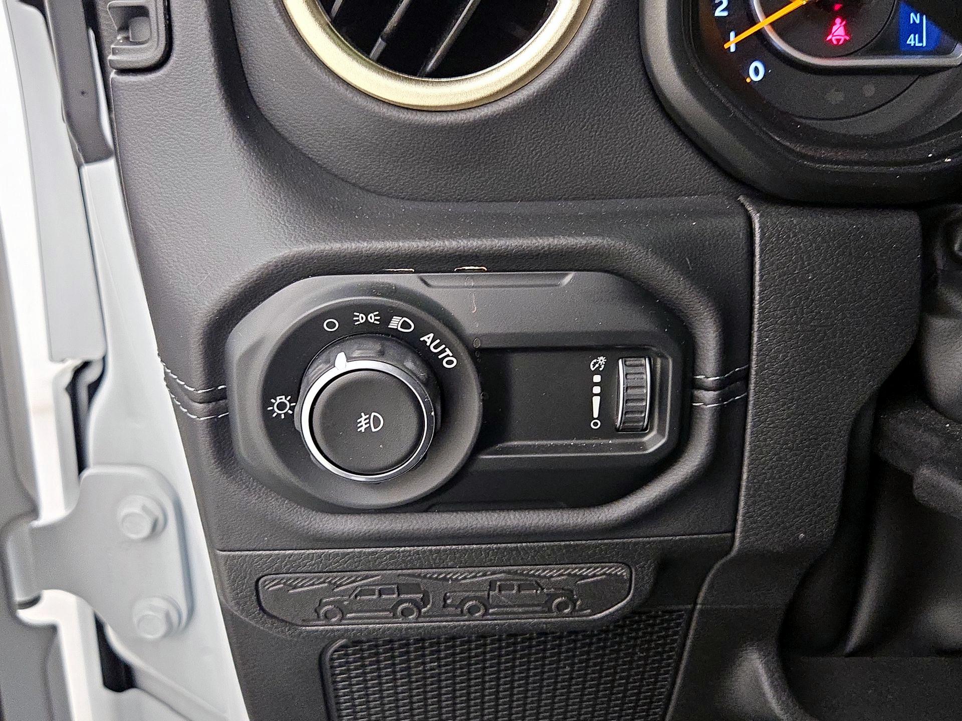 Thumbnail: 2025 Jeep Wrangler - 13