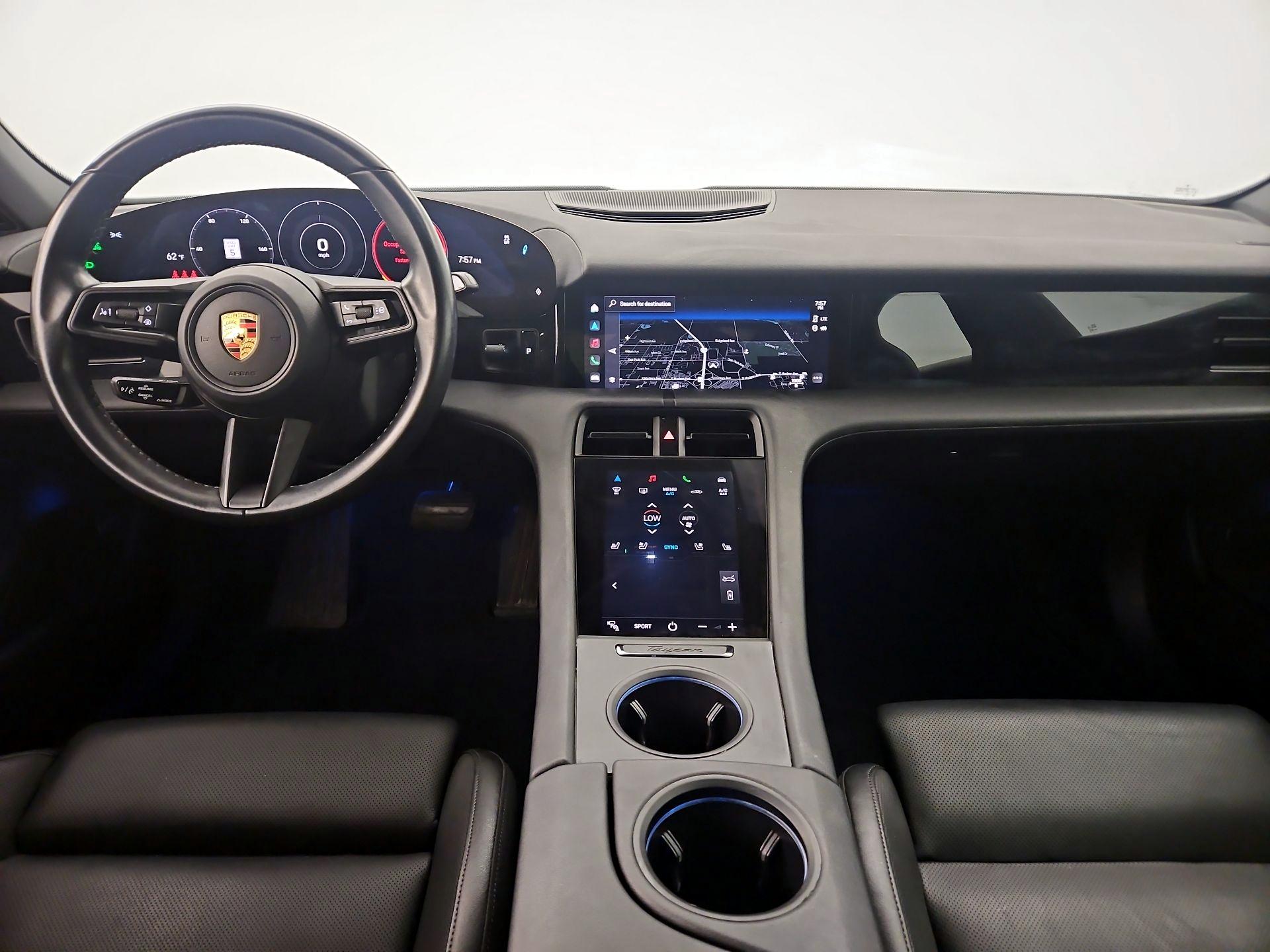 Thumbnail: 2022 Porsche Taycan - 9