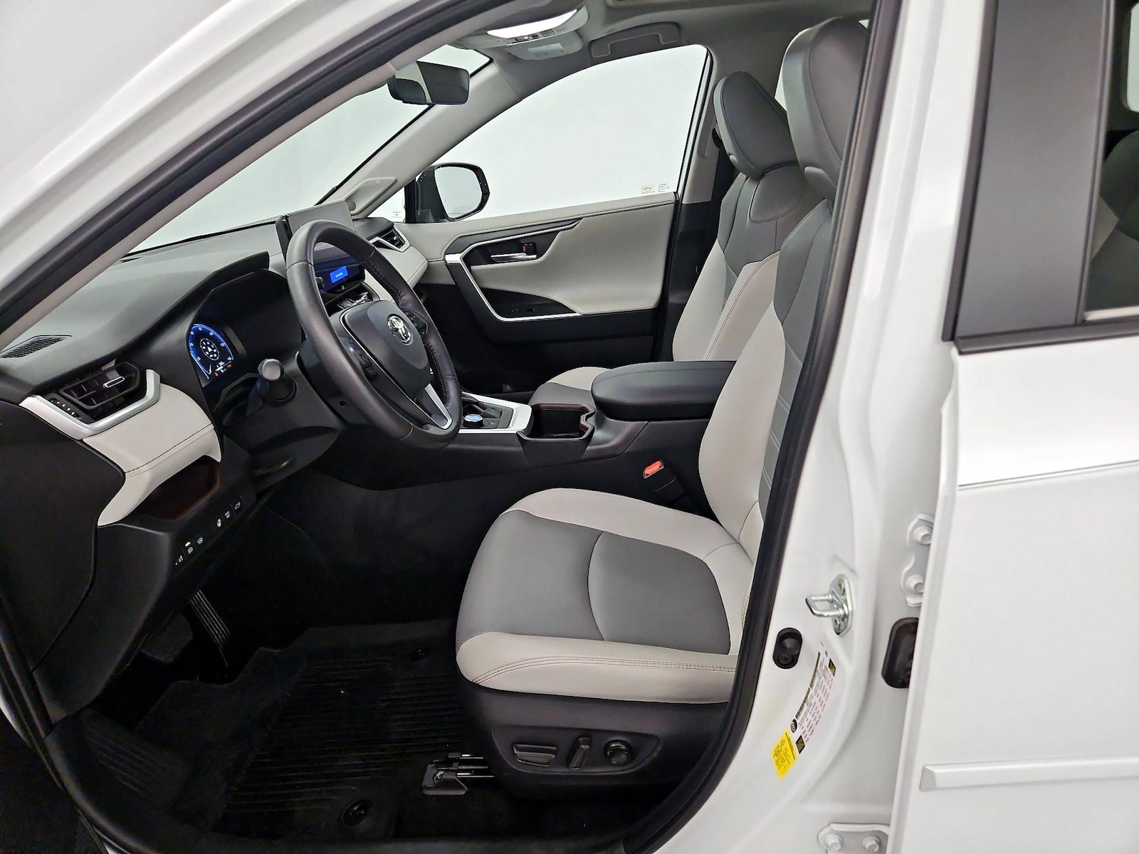 2024 Toyota RAV4 Limited - Photo 12