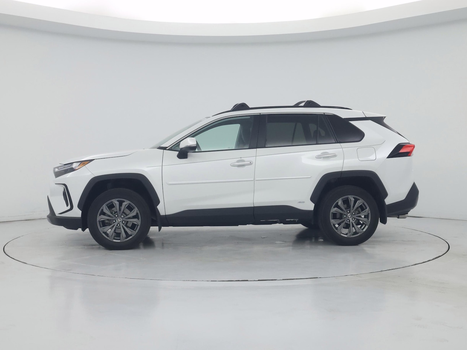2024 Toyota RAV4 Limited - Photo 4