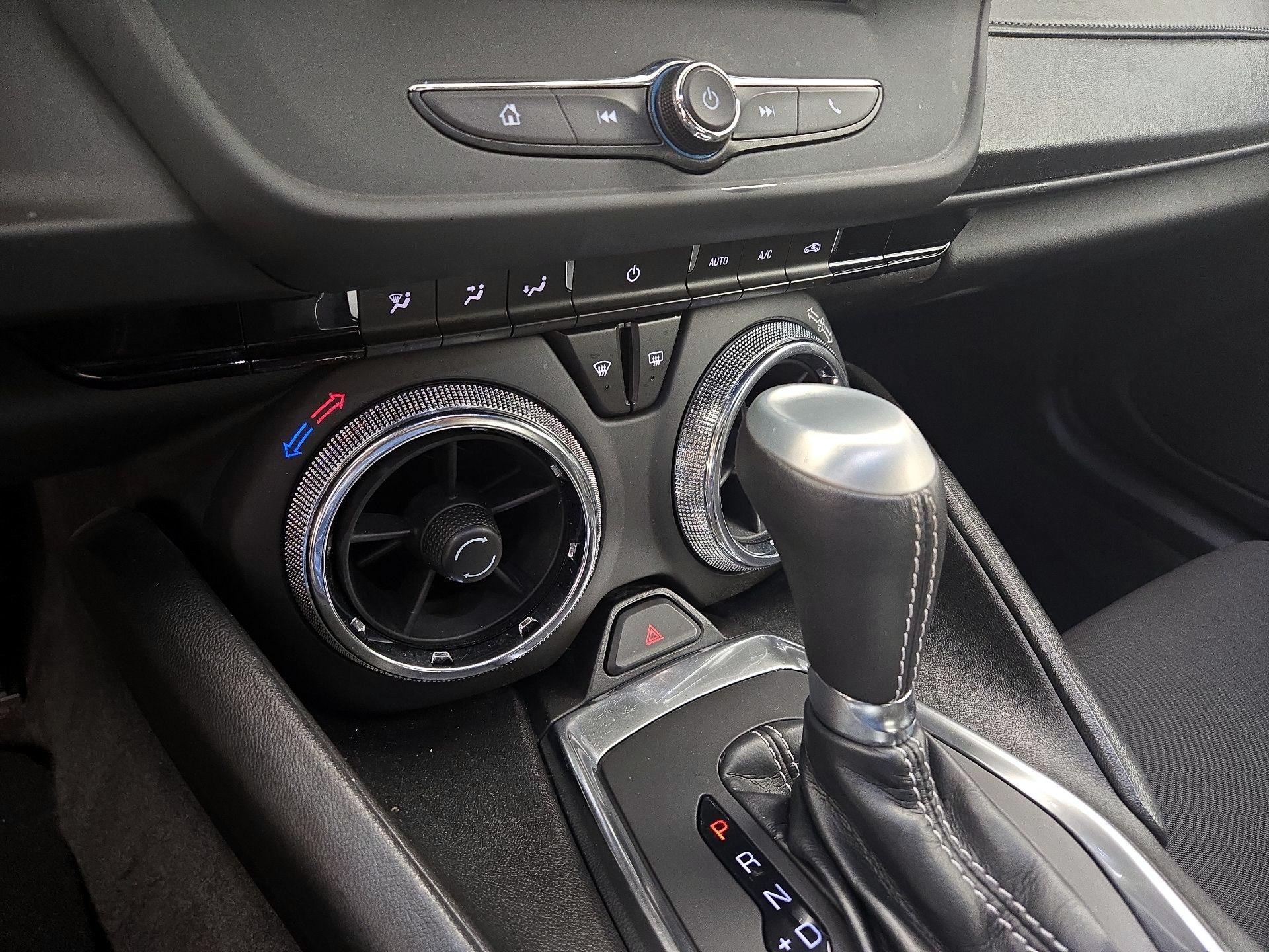 Thumbnail: 2018 Chevrolet Camaro - 16