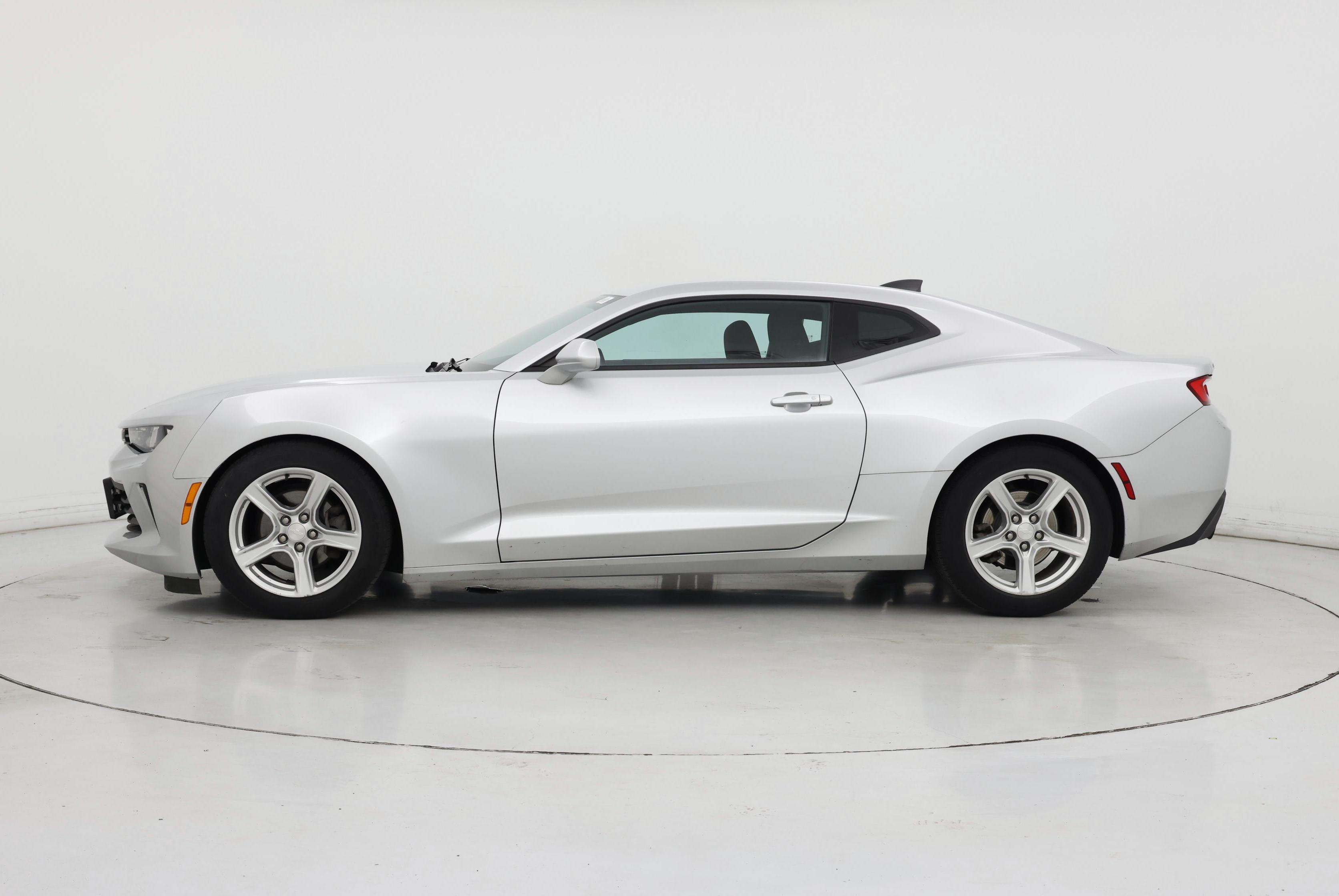 Thumbnail: 2018 Chevrolet Camaro - 3