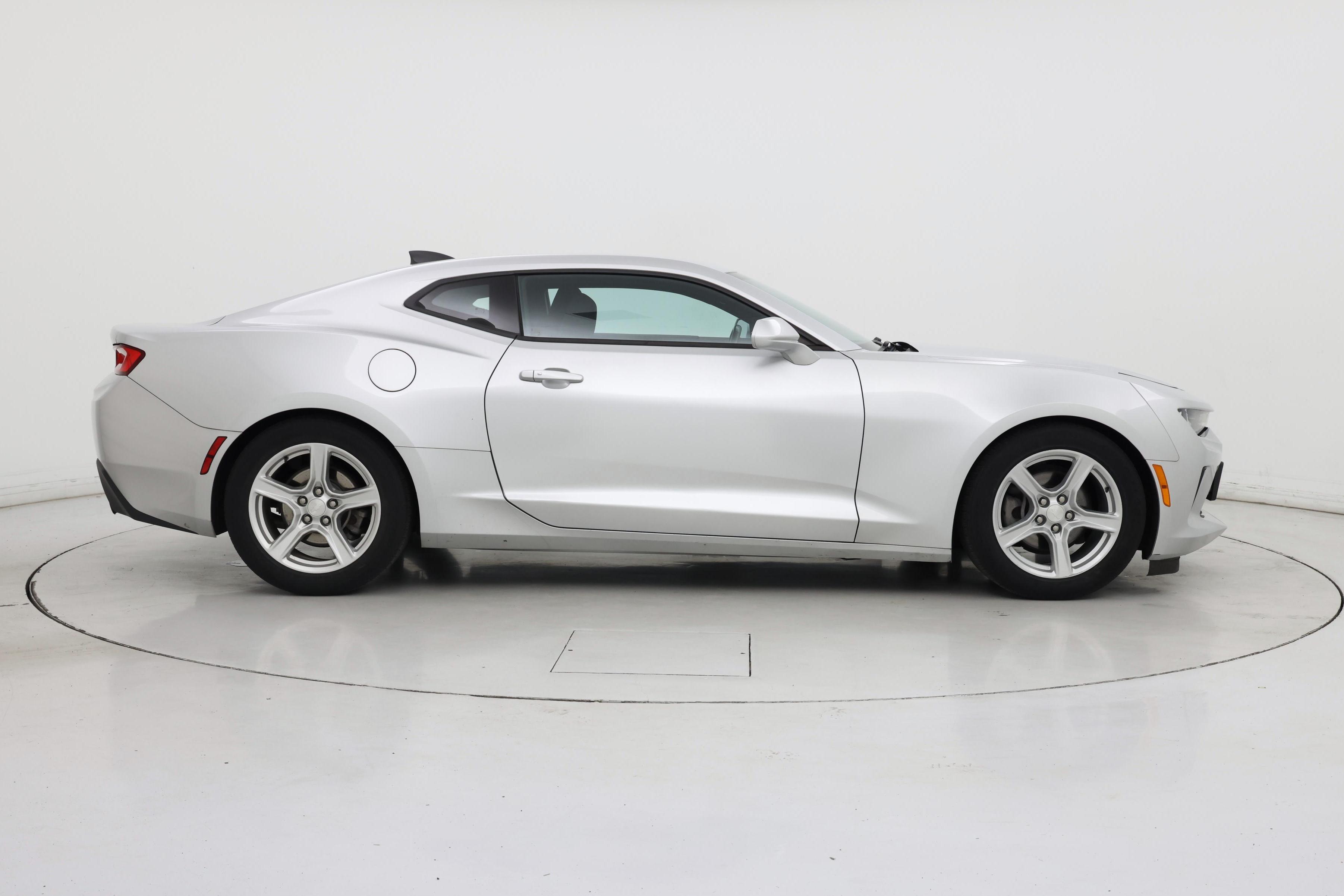 Thumbnail: 2018 Chevrolet Camaro - 7