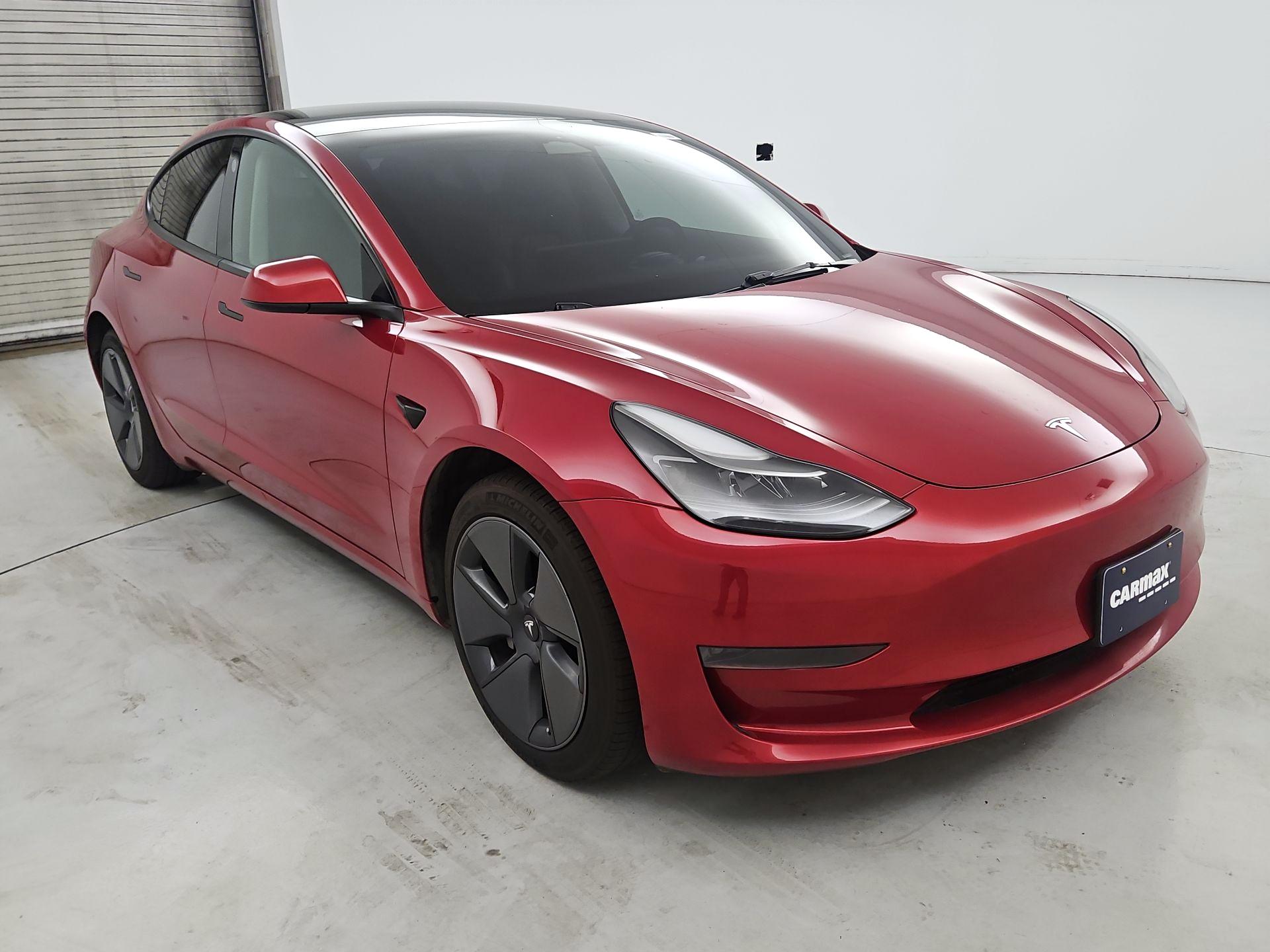 Thumbnail: 2023 Tesla Model 3 - 1