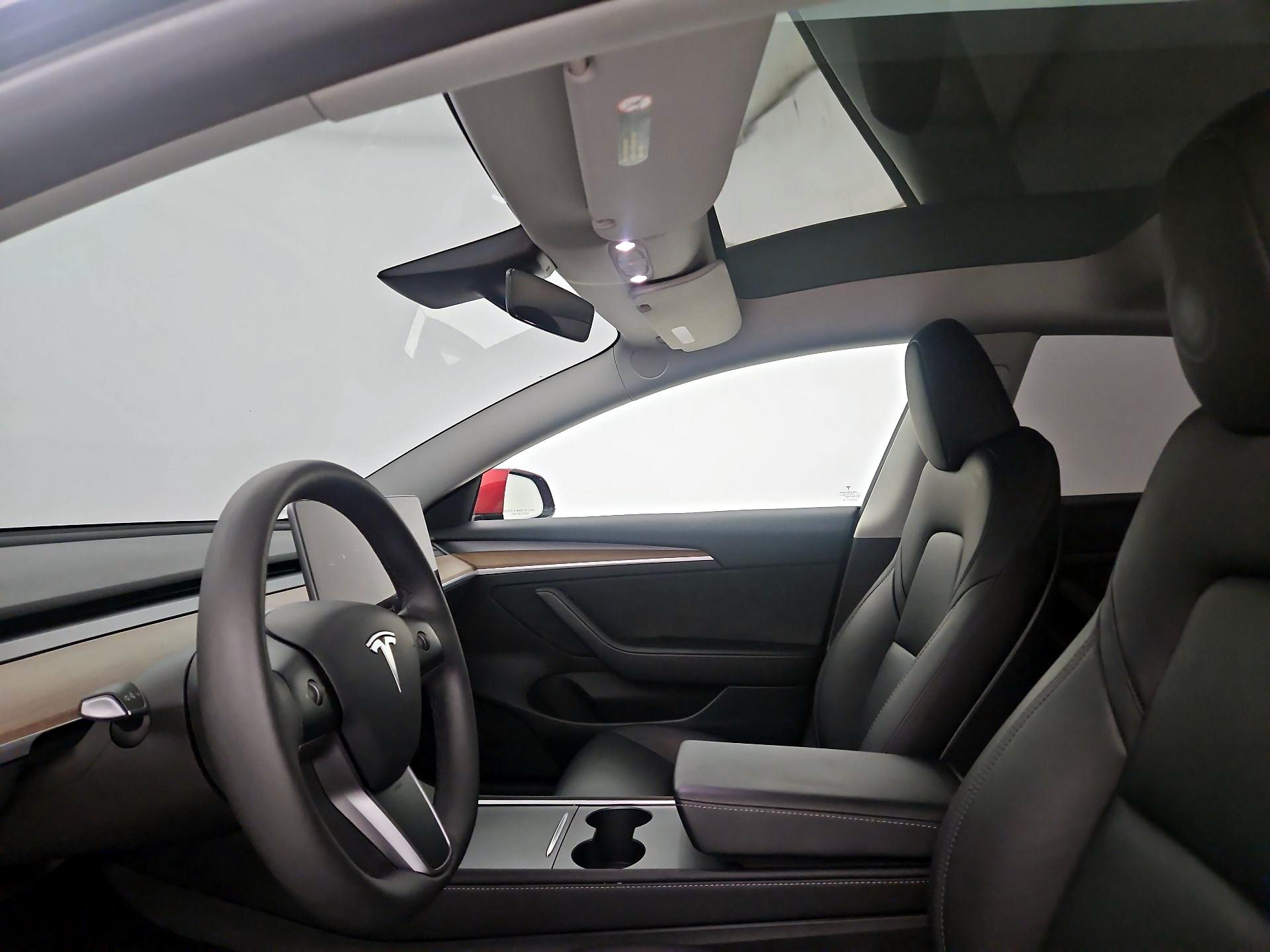Thumbnail: 2023 Tesla Model 3 - 17