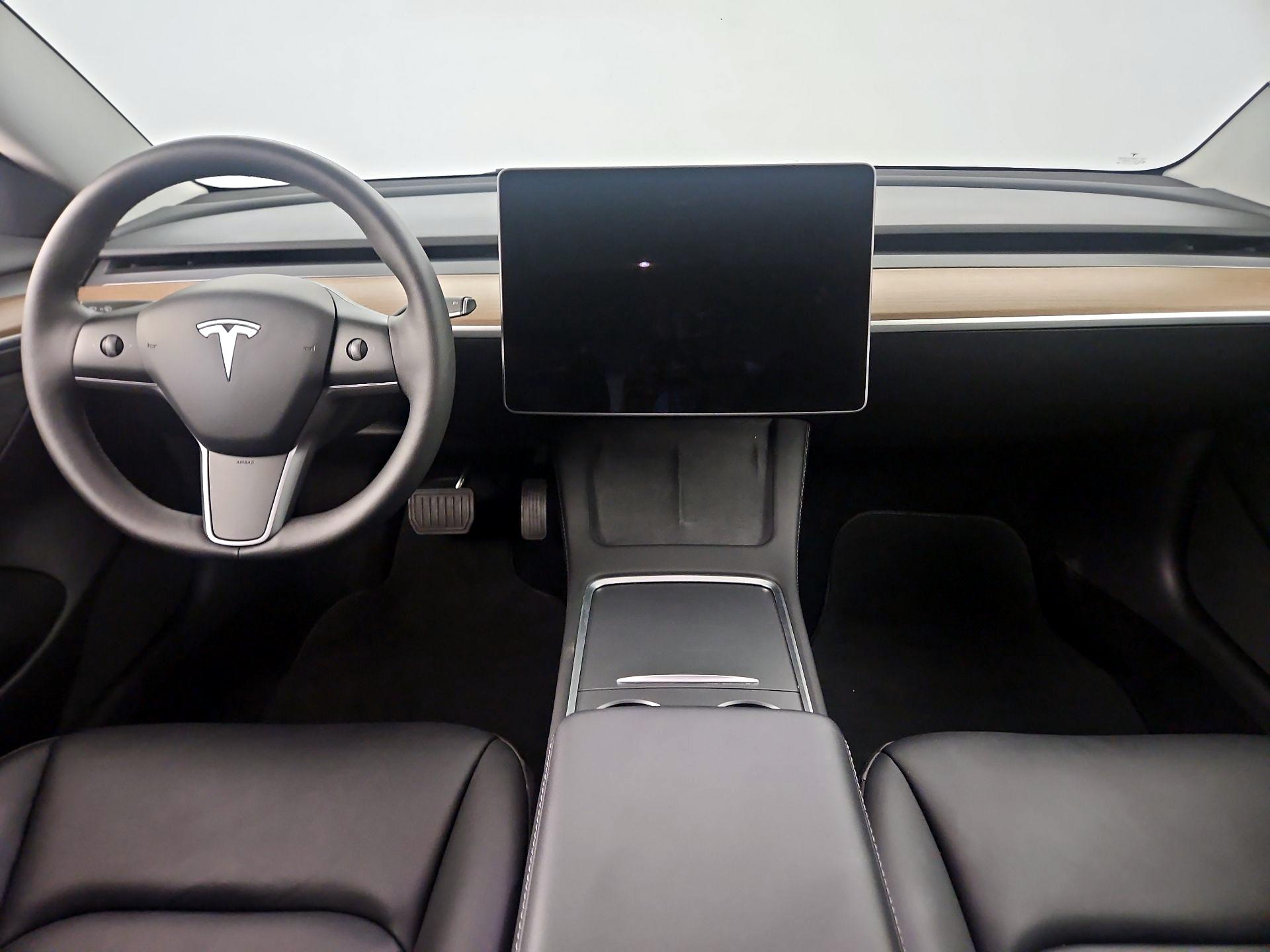 Thumbnail: 2023 Tesla Model 3 - 8