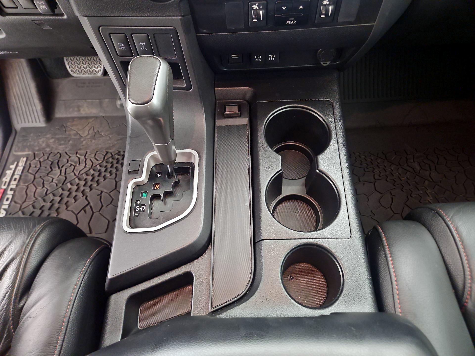 Thumbnail: 2020 Toyota Sequoia - 16
