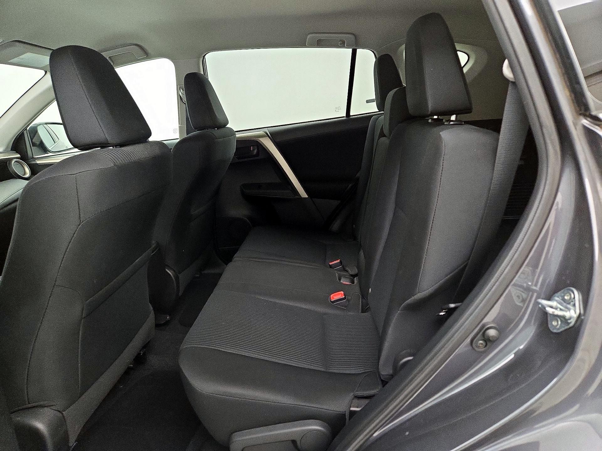 Thumbnail: 2014 Toyota RAV4 - 19