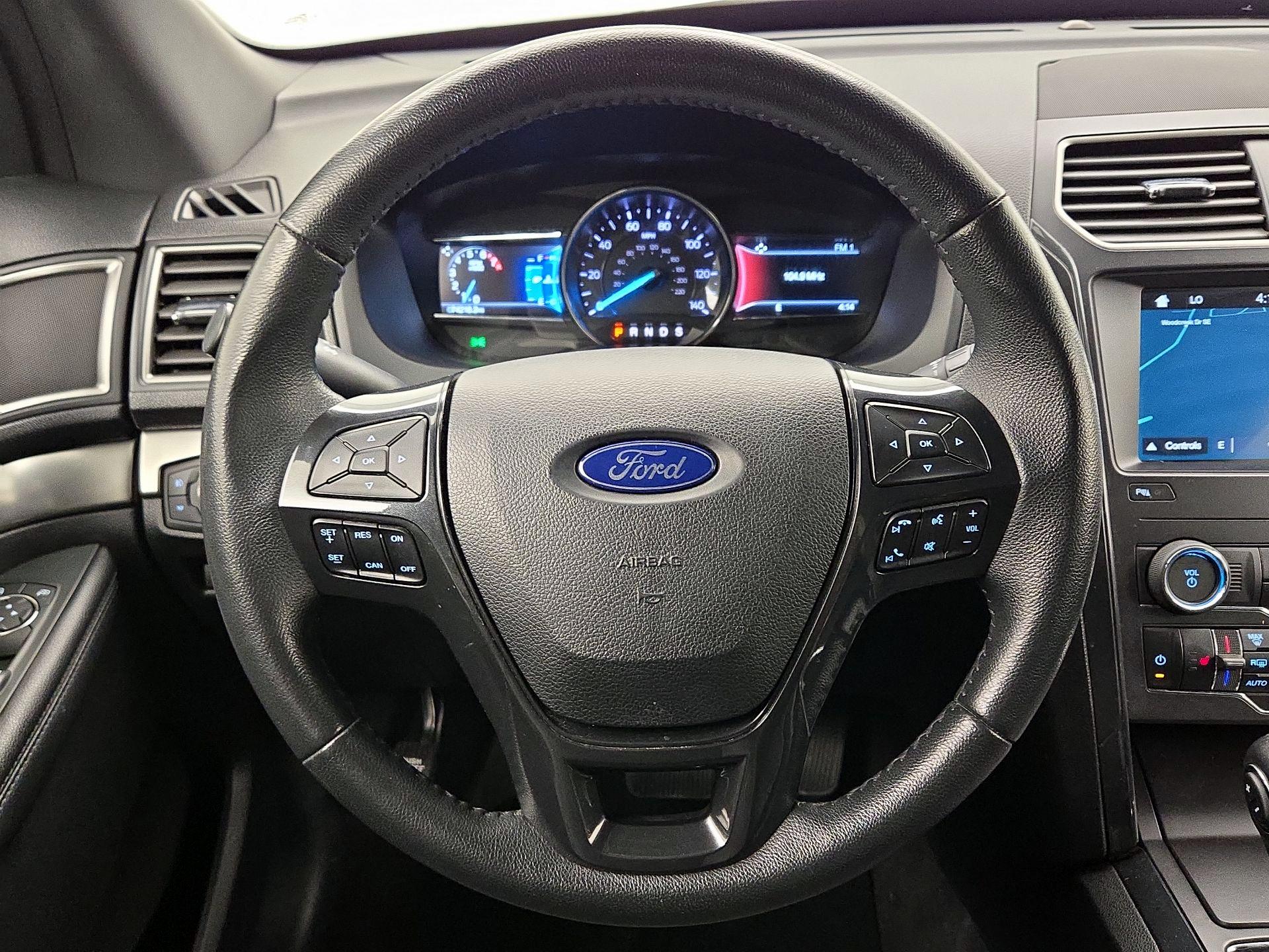 Thumbnail: 2019 Ford Explorer - 10