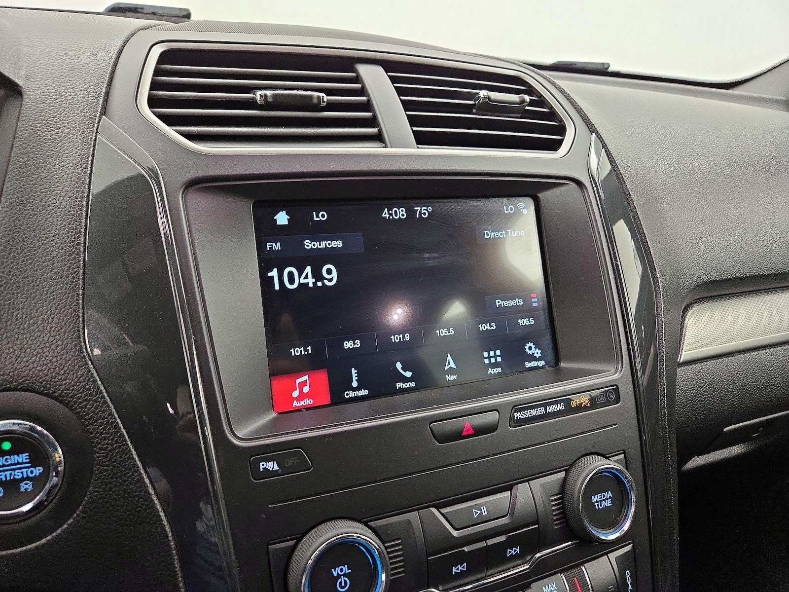 2019 Ford Explorer XLT - Photo 17