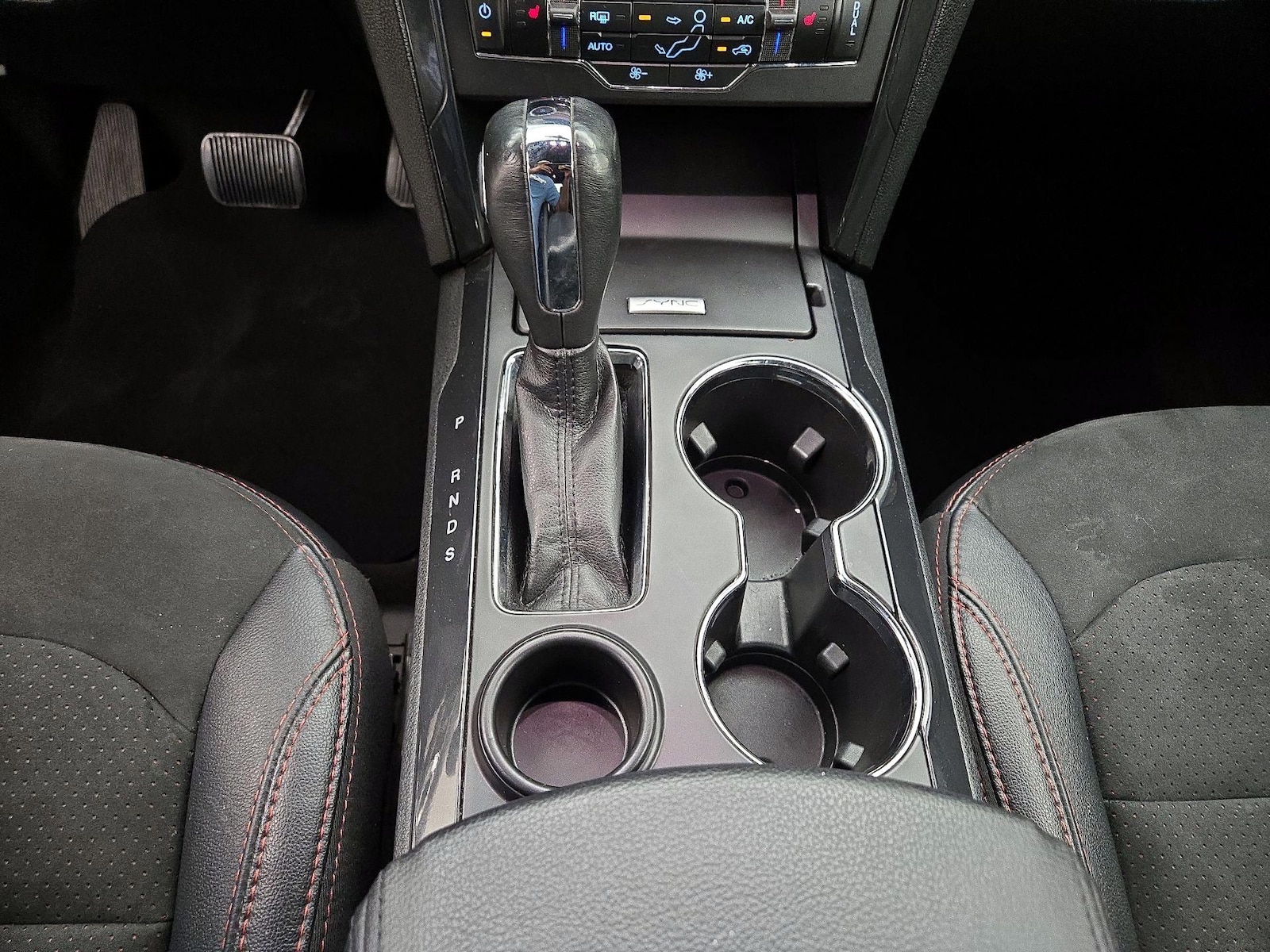 2019 Ford Explorer XLT - Photo 19