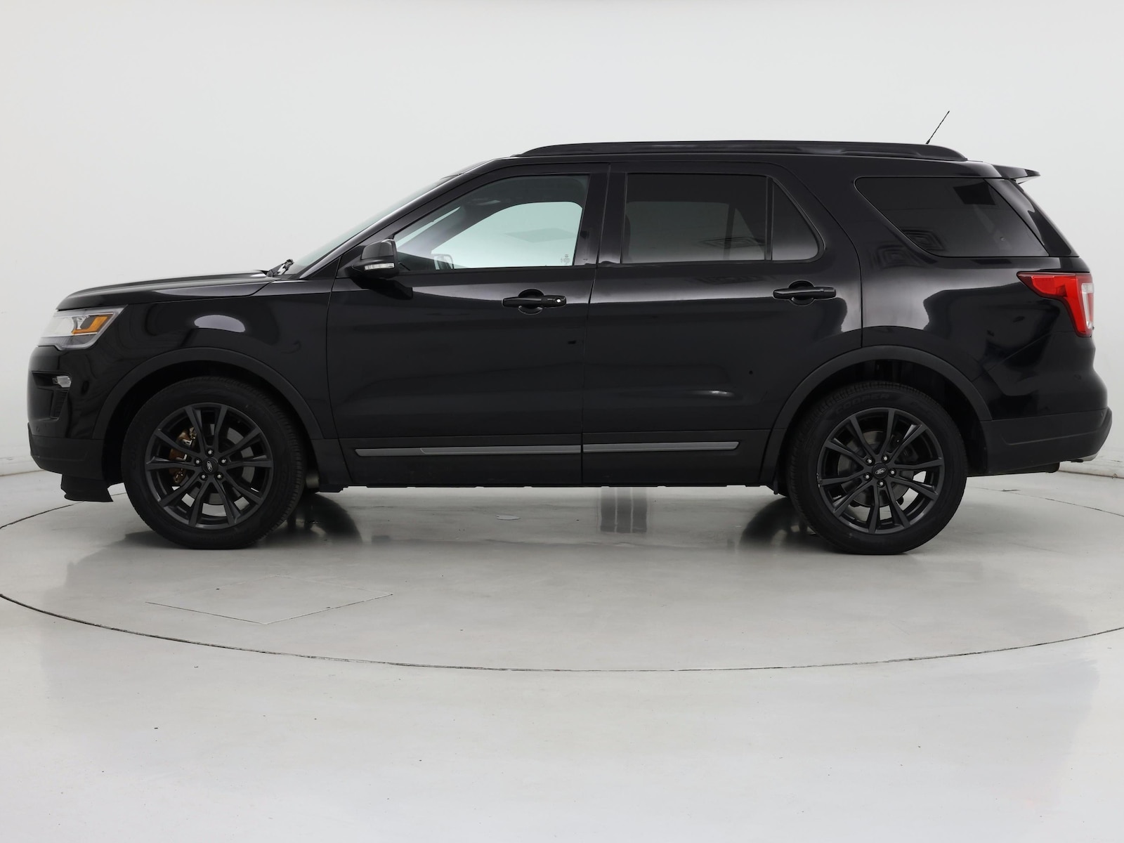 2019 Ford Explorer XLT - Photo 4