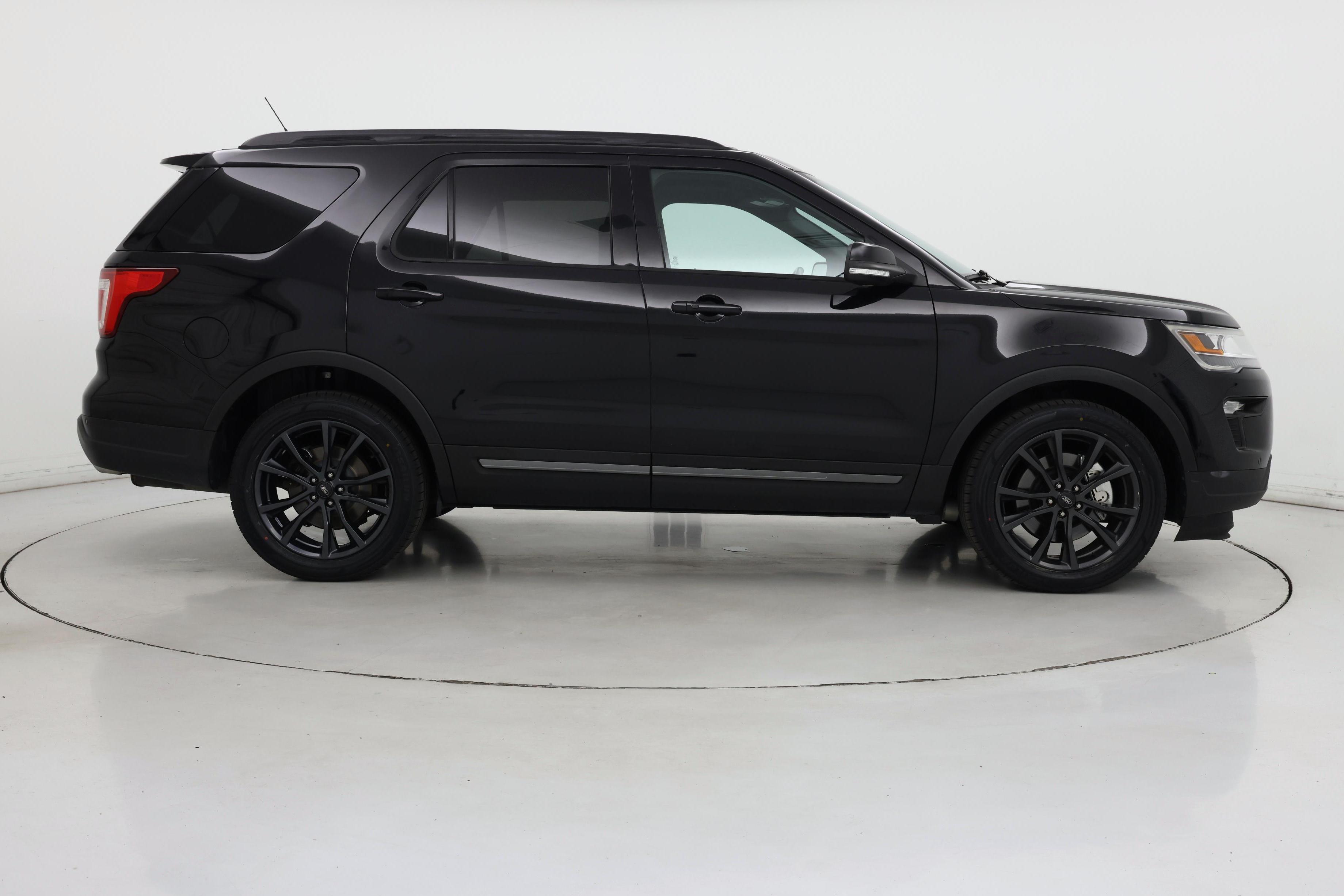 Thumbnail: 2019 Ford Explorer - 7