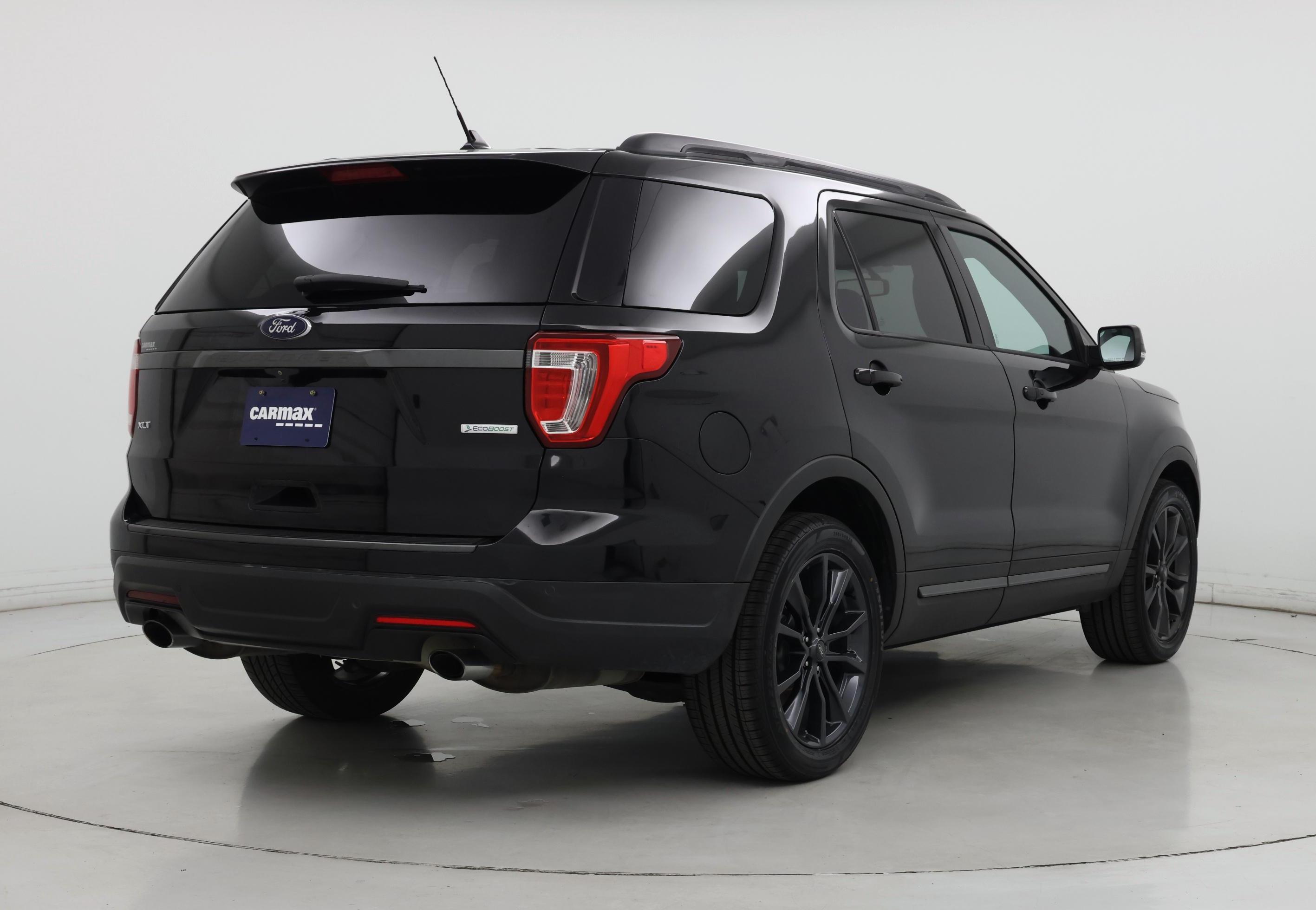 Thumbnail: 2019 Ford Explorer - 8