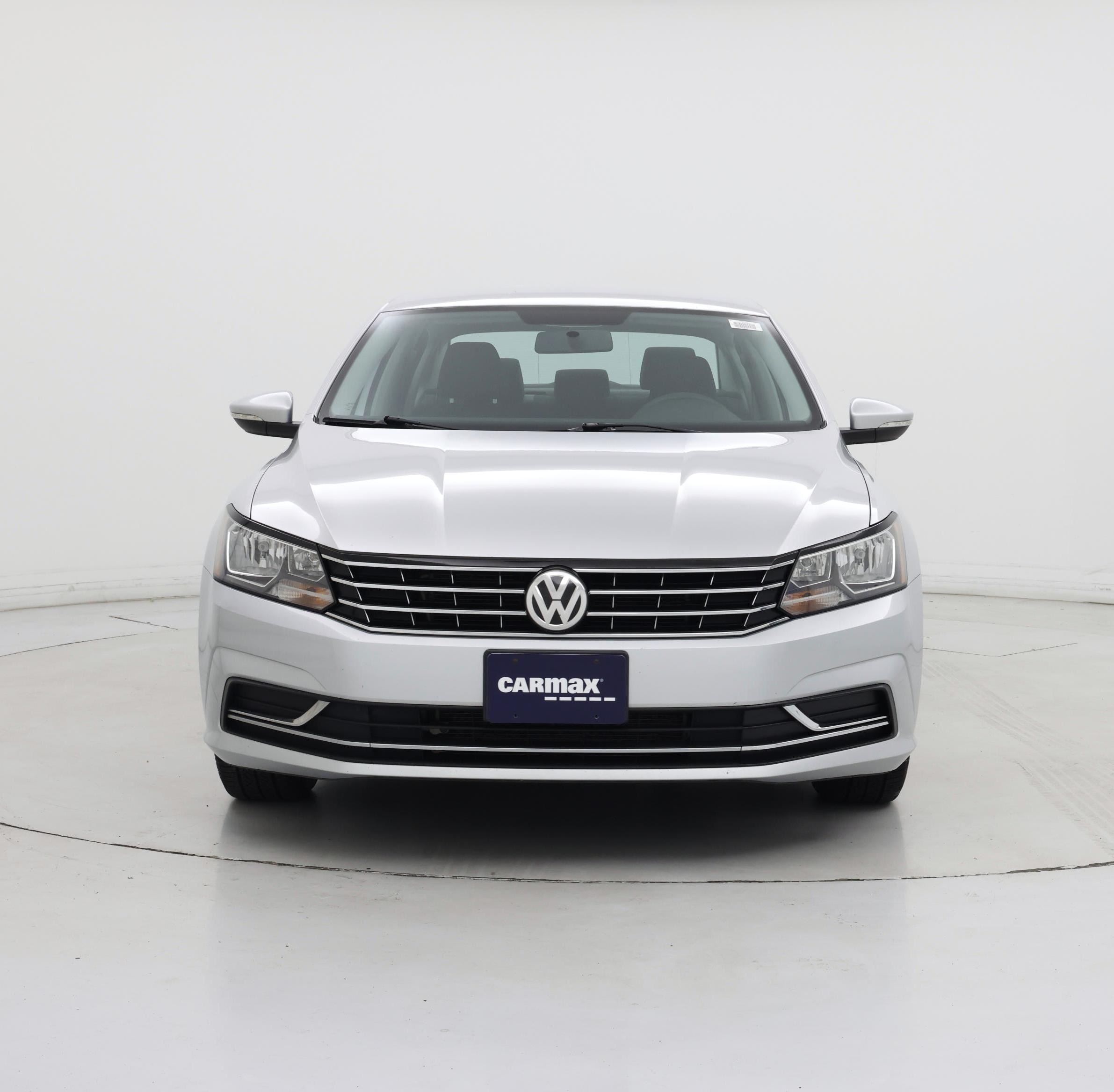 Thumbnail: 2017 Volkswagen Passat - 5