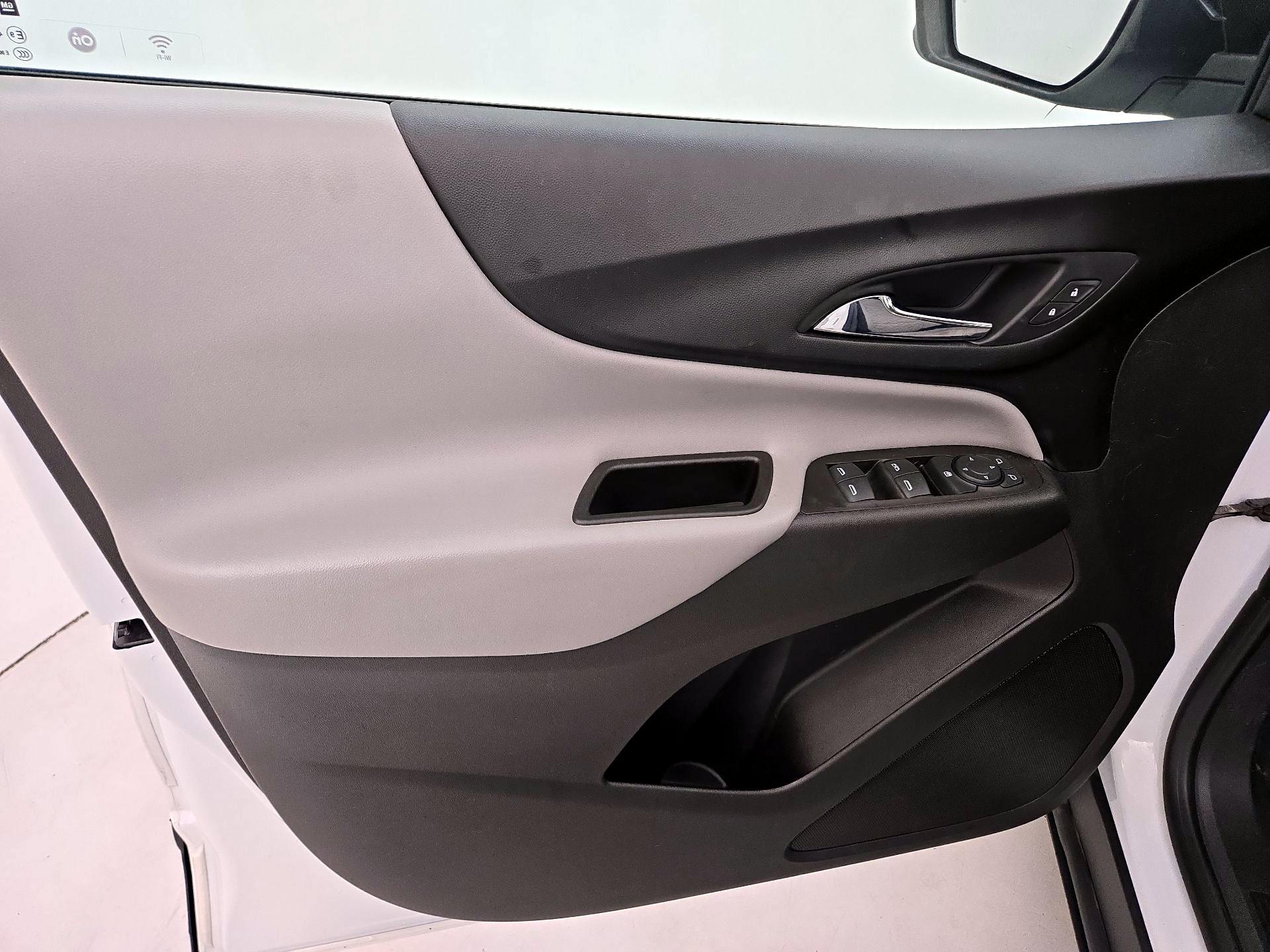 Thumbnail: 2020 Chevrolet Equinox - 12