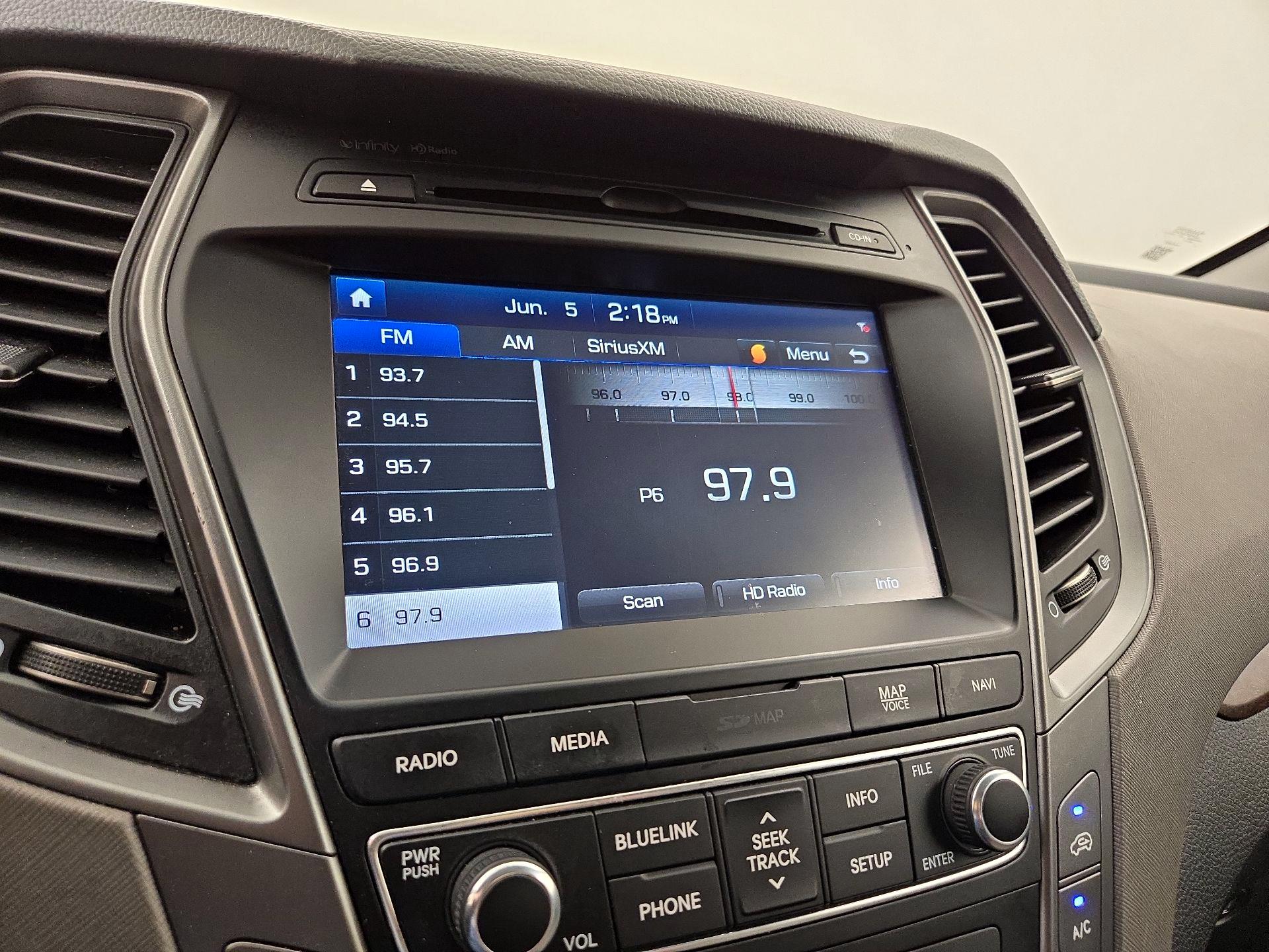 Thumbnail: 2018 Hyundai Santa Fe - 16