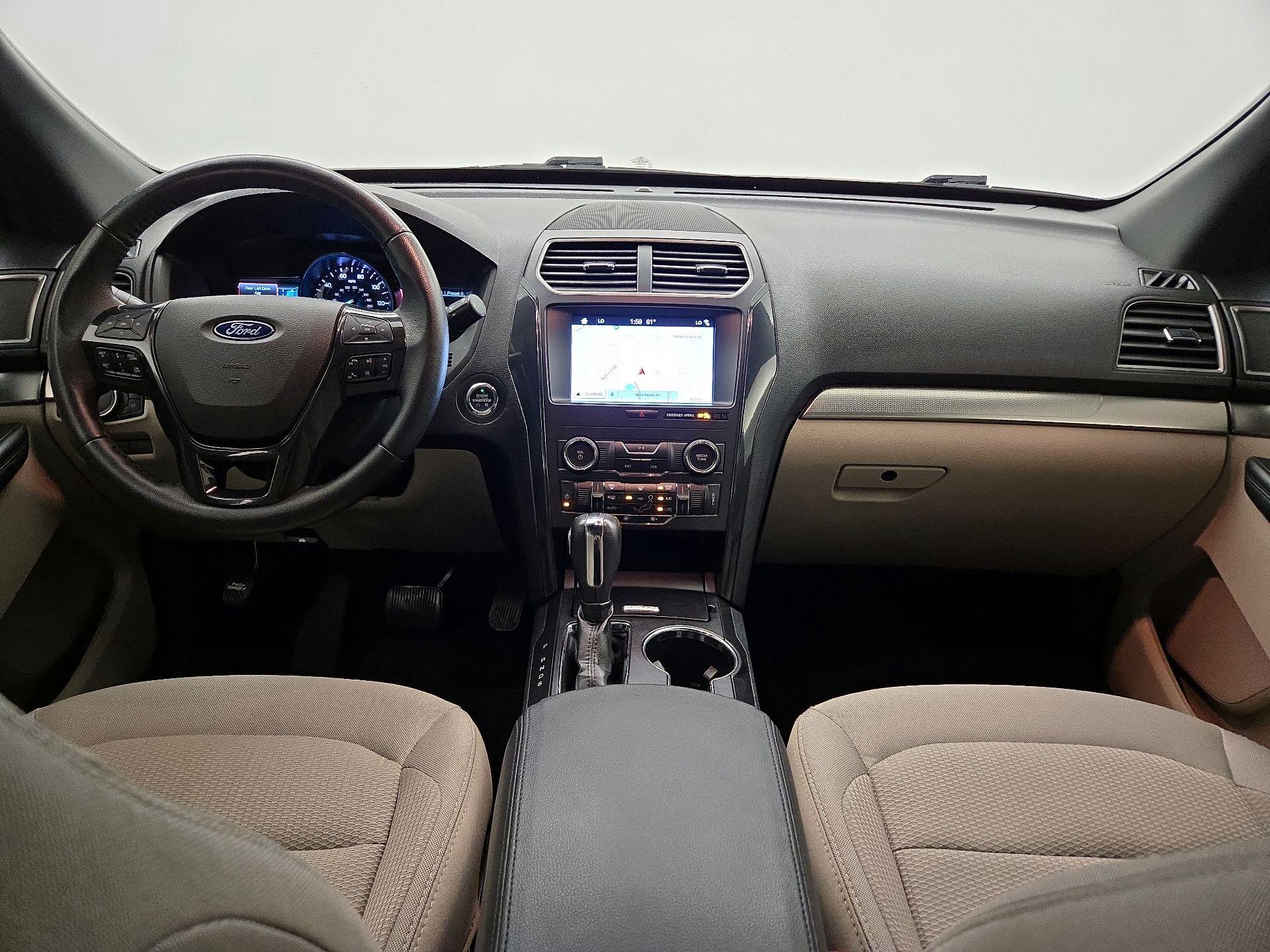 Thumbnail: 2019 Ford Explorer - 9