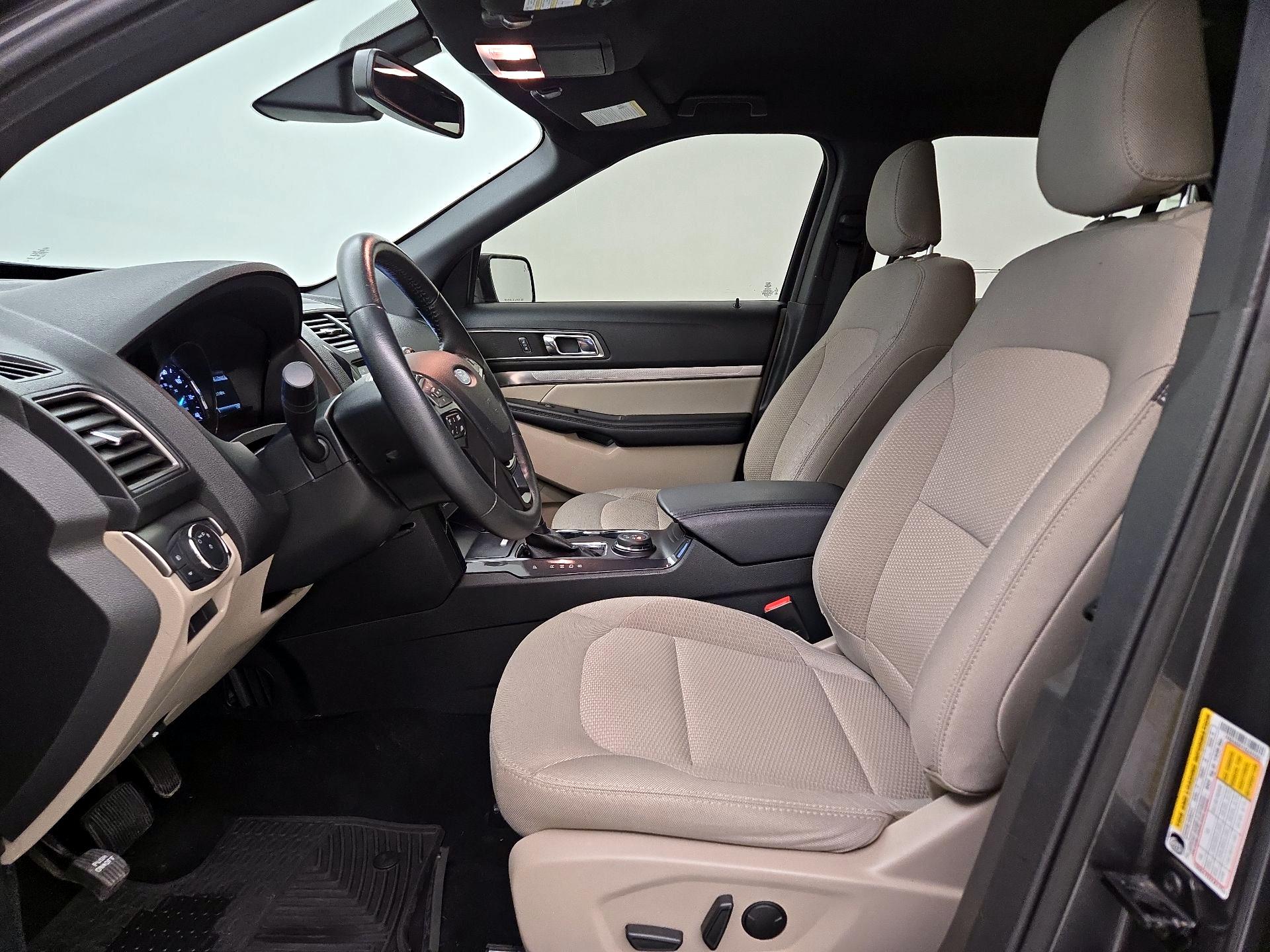 Thumbnail: 2019 Ford Explorer - 11