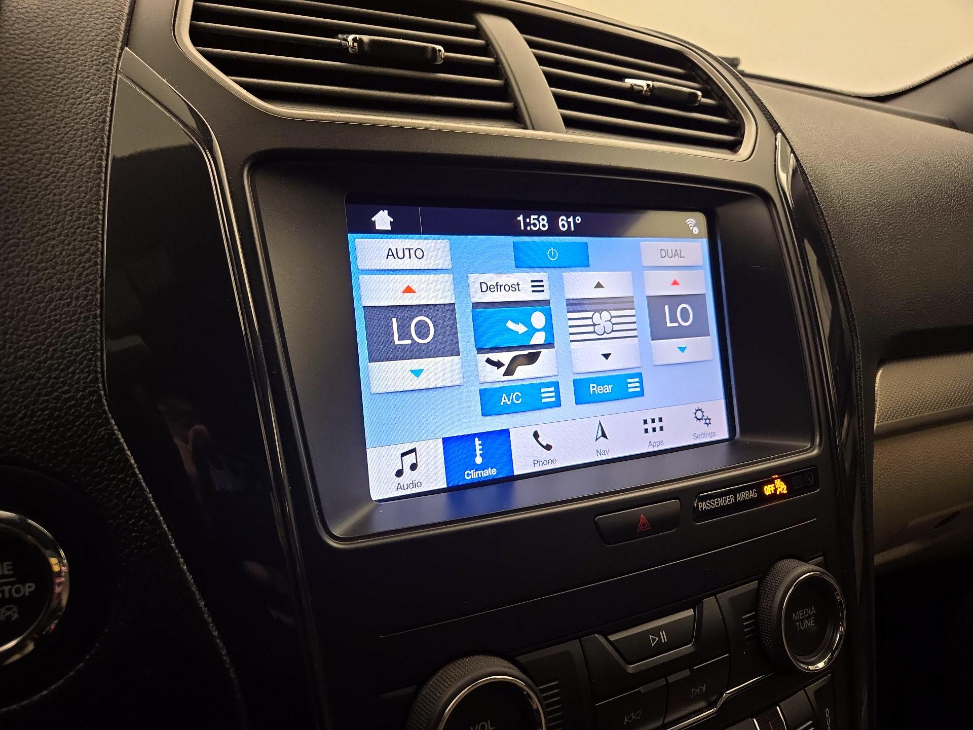 Thumbnail: 2019 Ford Explorer - 17