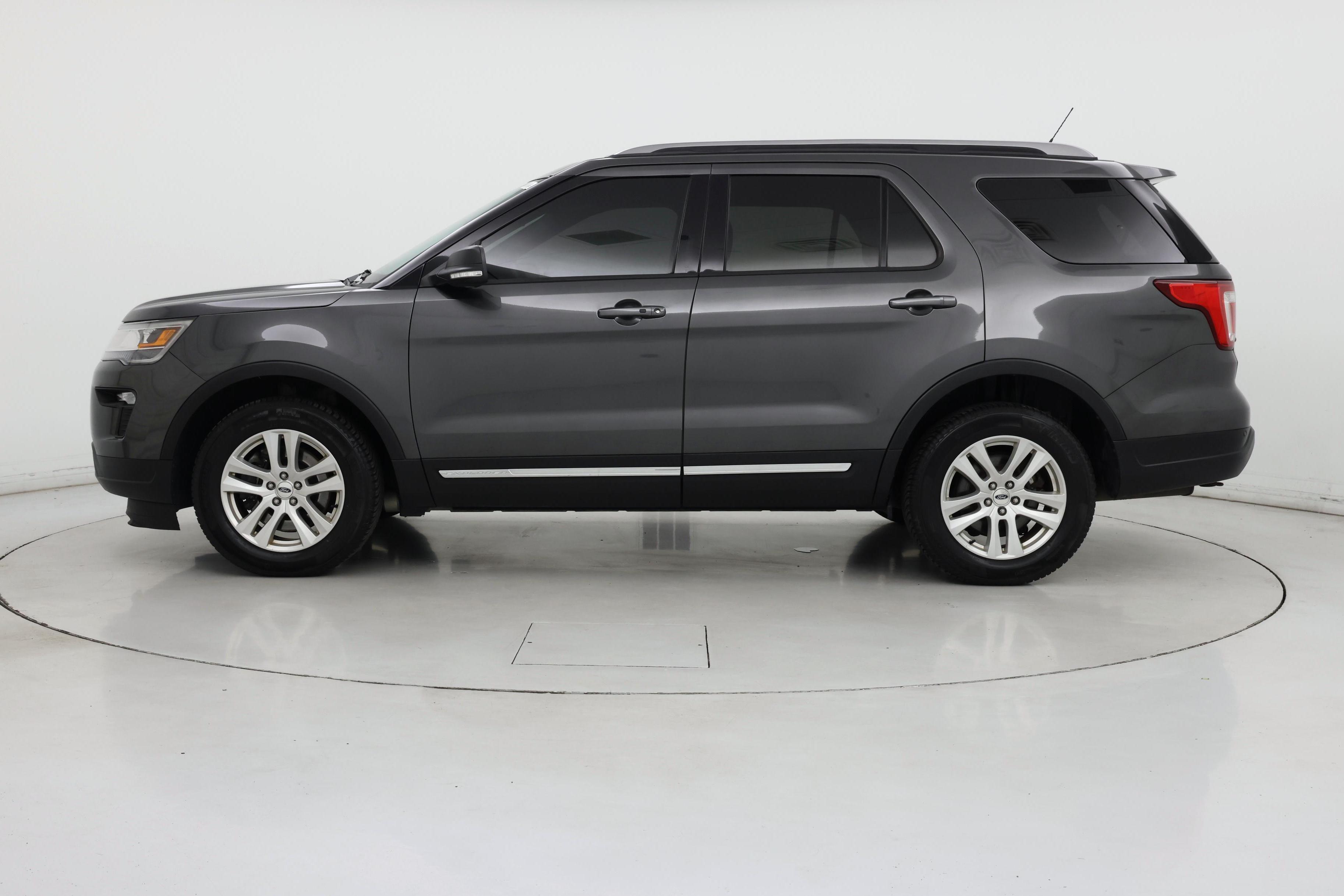Thumbnail: 2019 Ford Explorer - 3