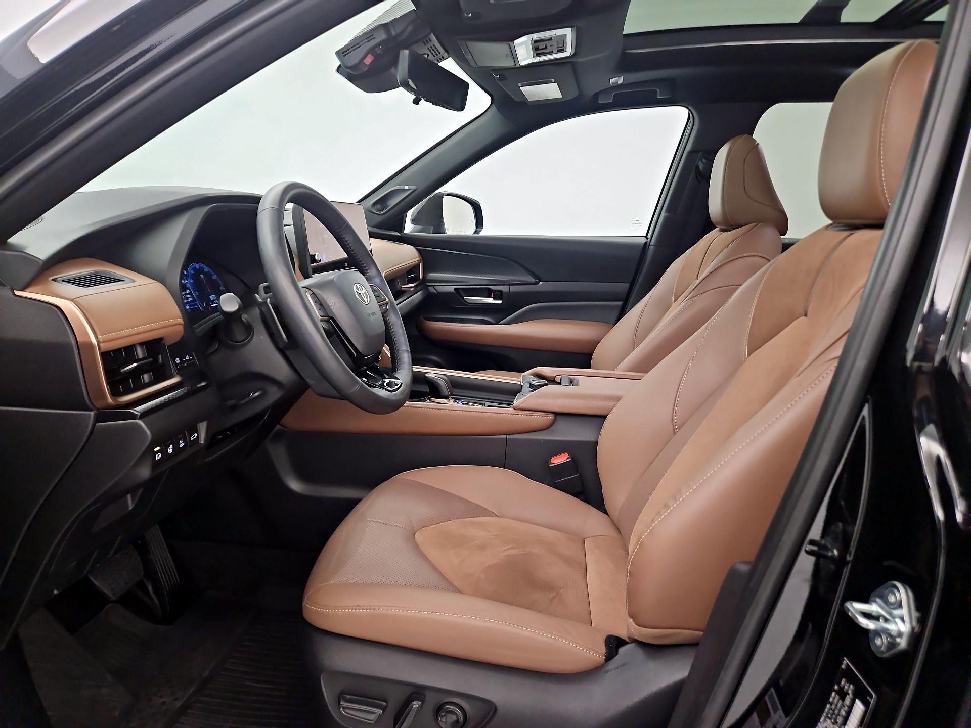 Thumbnail: 2026 Toyota Highlander - 9