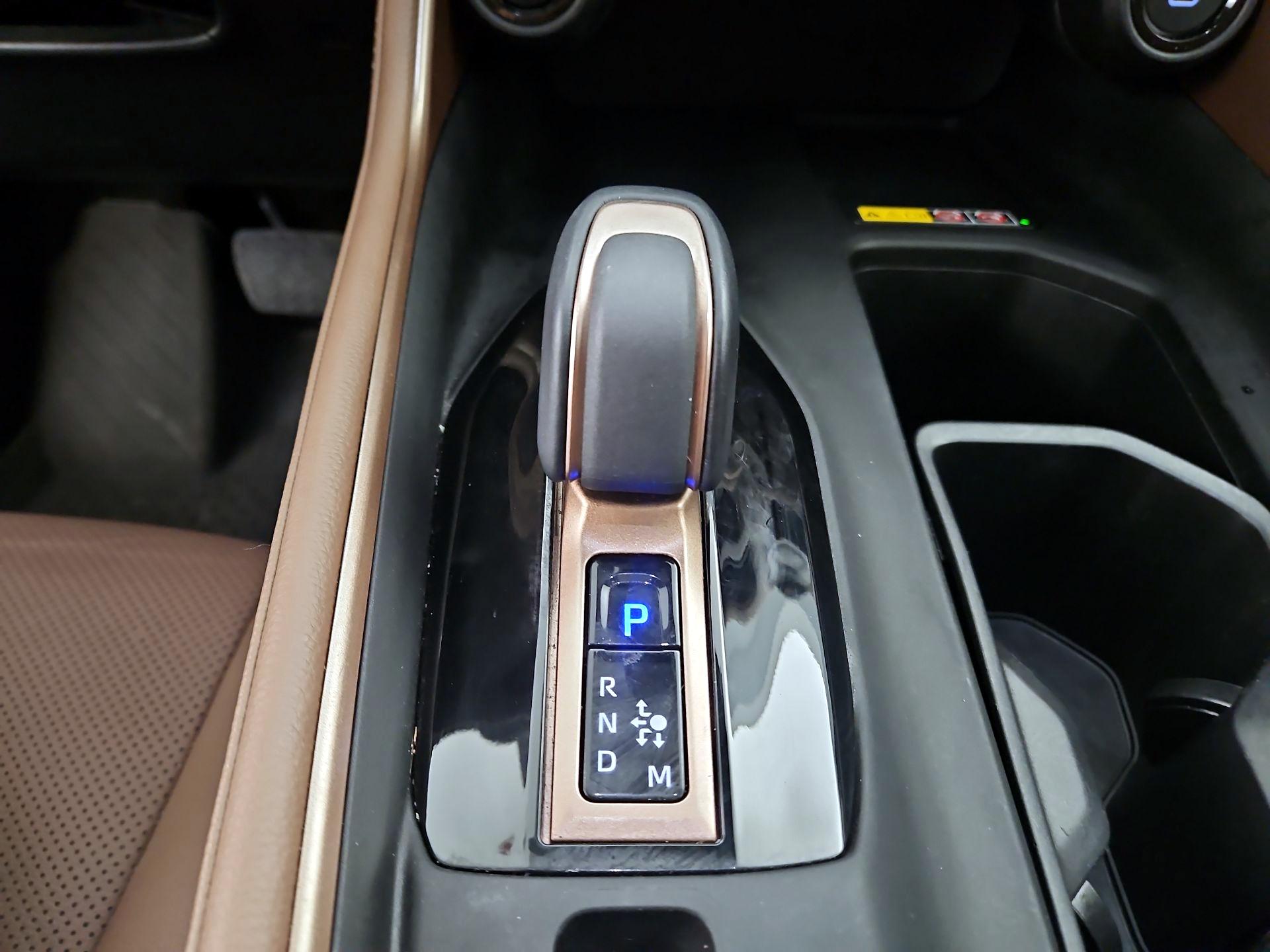 Thumbnail: 2026 Toyota Highlander - 15