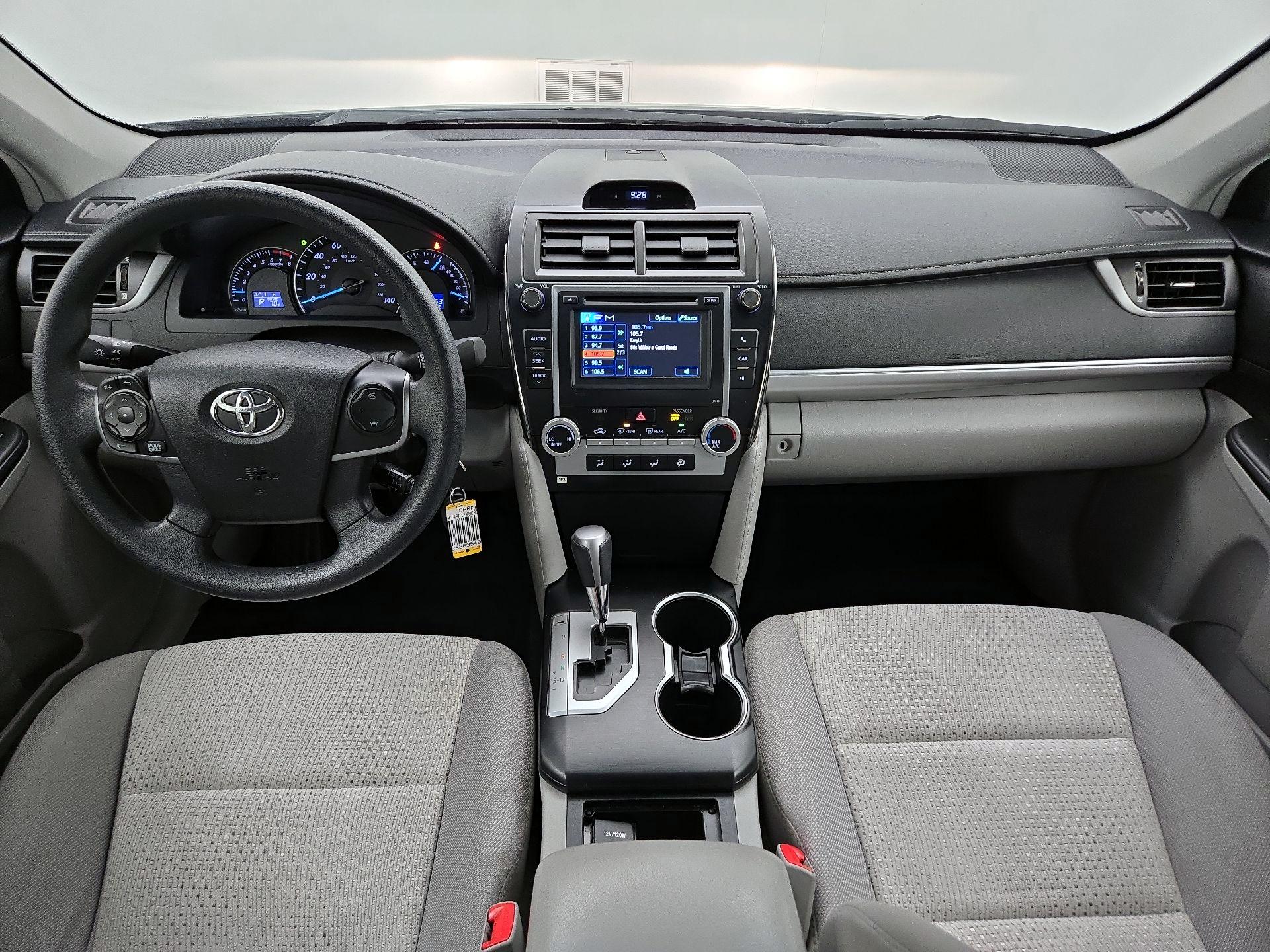 Thumbnail: 2014 Toyota Camry - 9