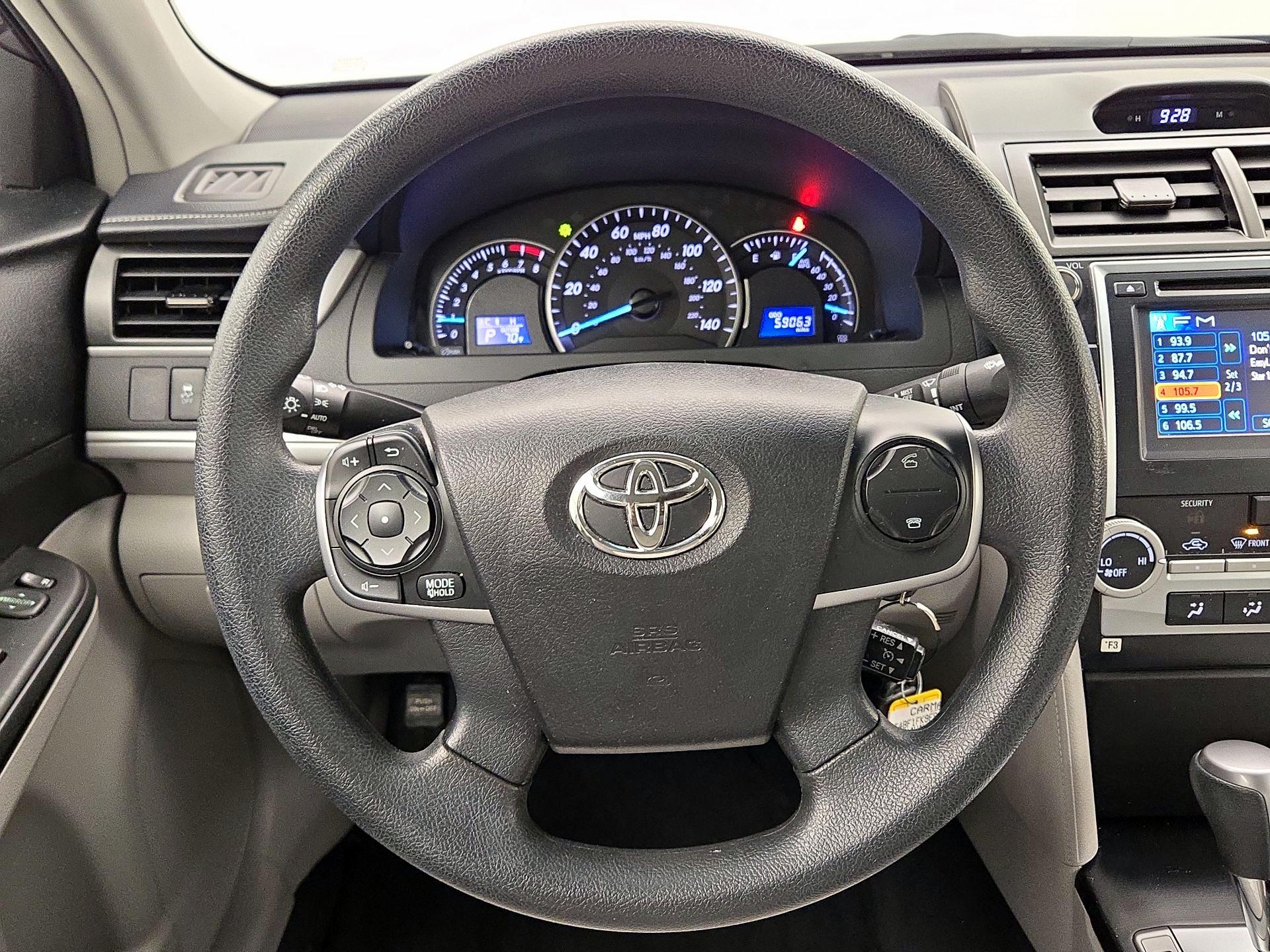 Thumbnail: 2014 Toyota Camry - 10