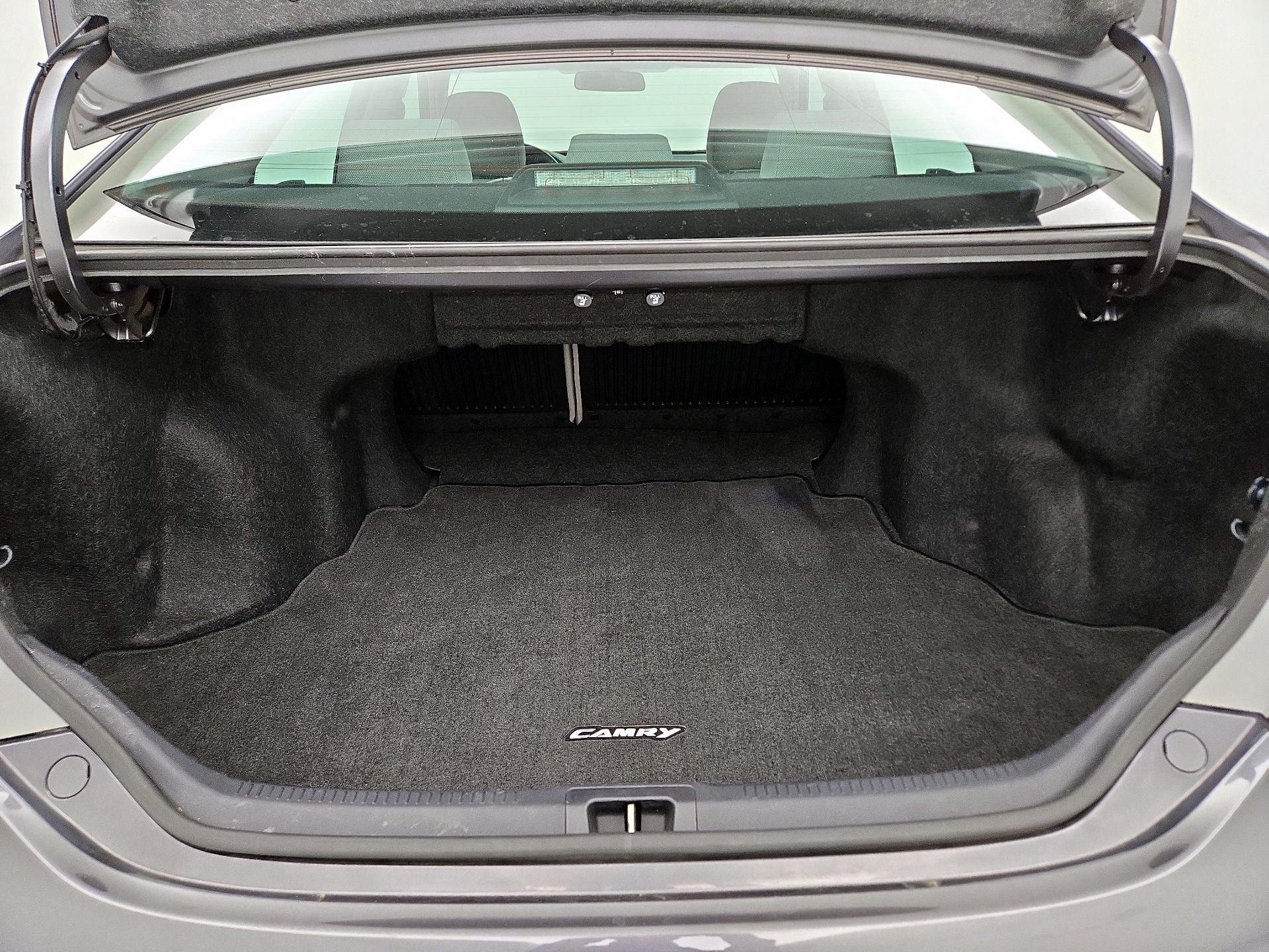 Thumbnail: 2014 Toyota Camry - 19