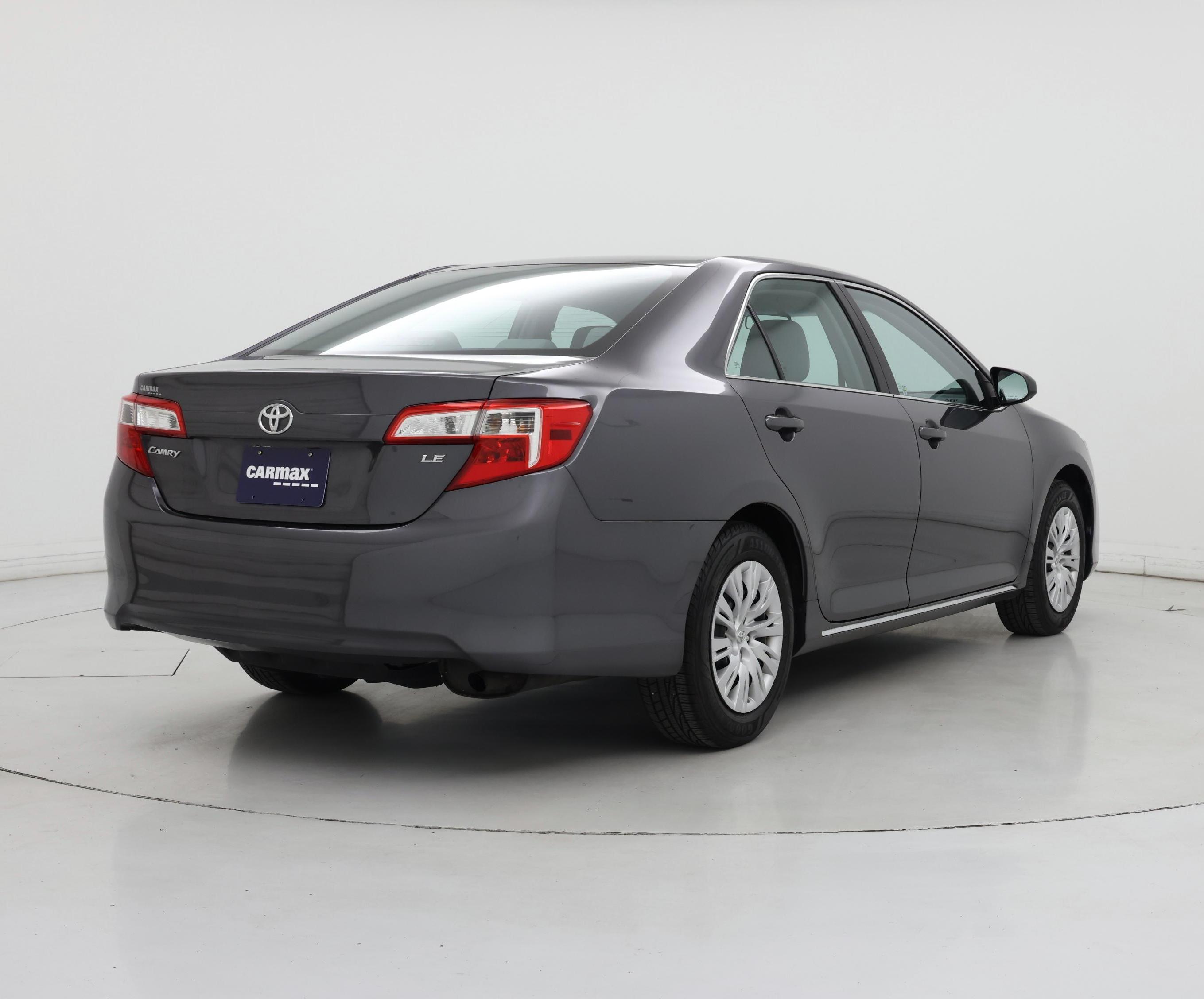 Thumbnail: 2014 Toyota Camry - 8