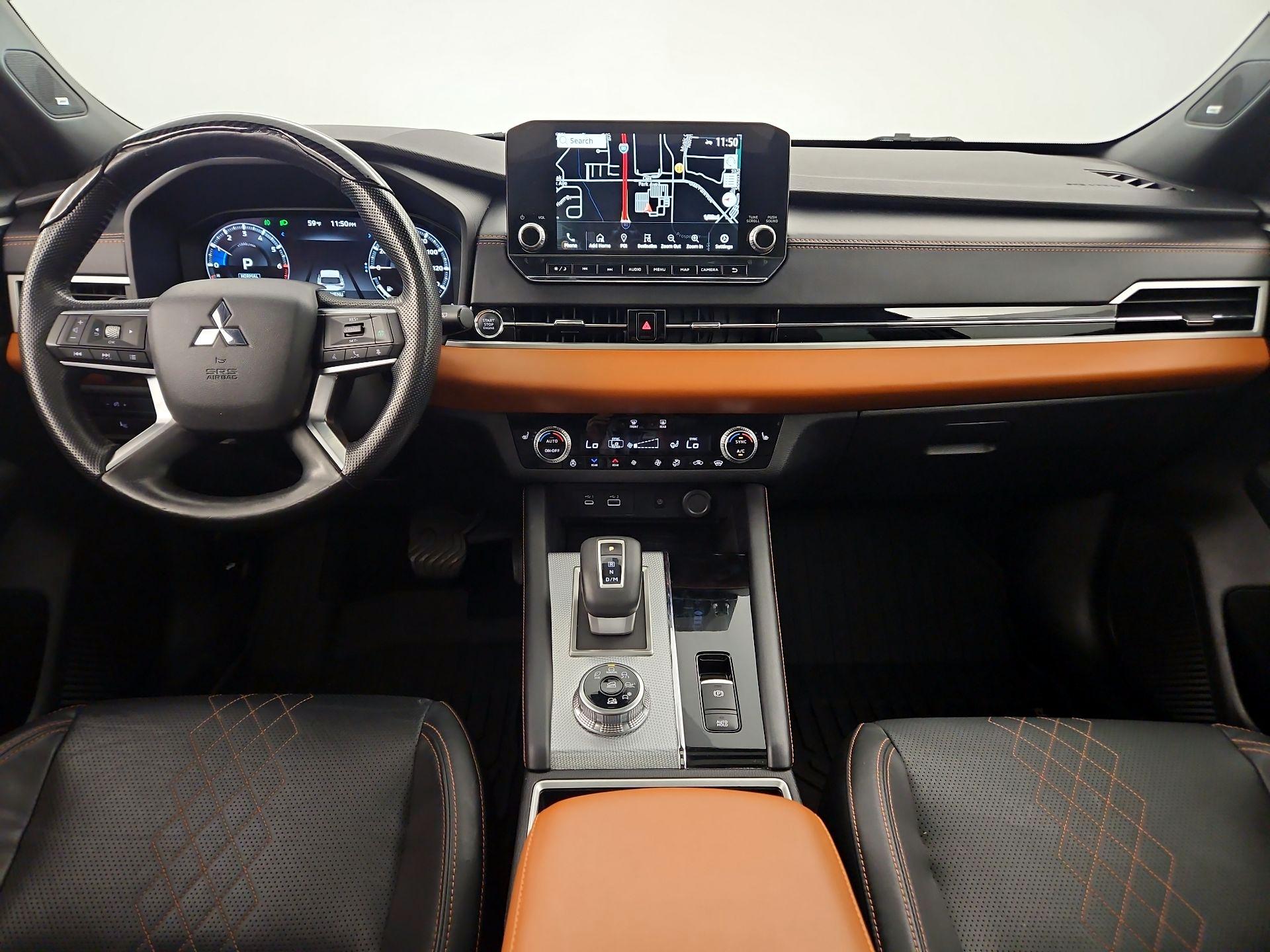 Thumbnail: 2022 Mitsubishi Outlander - 8