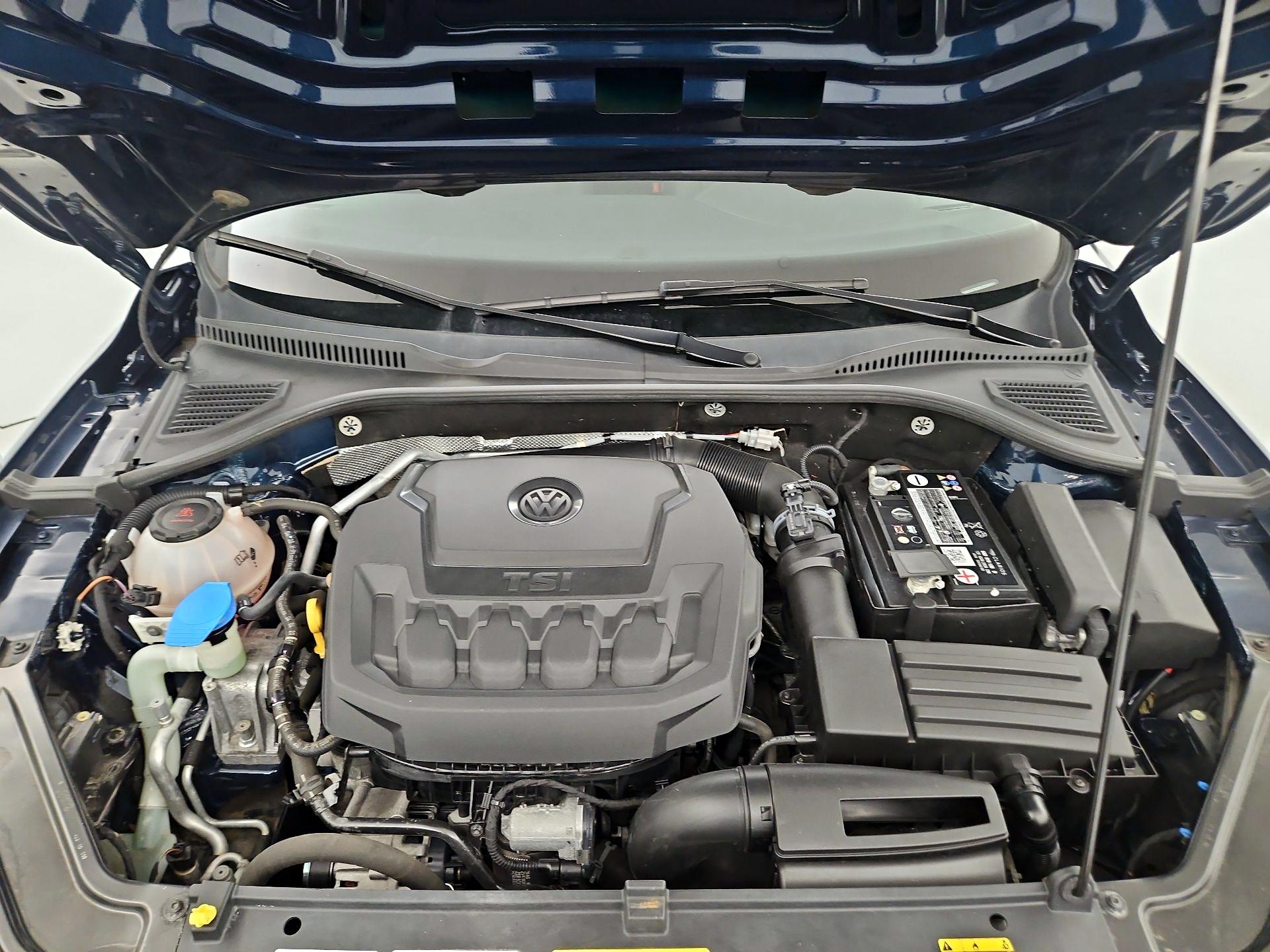 Thumbnail: 2020 Volkswagen Passat - 19