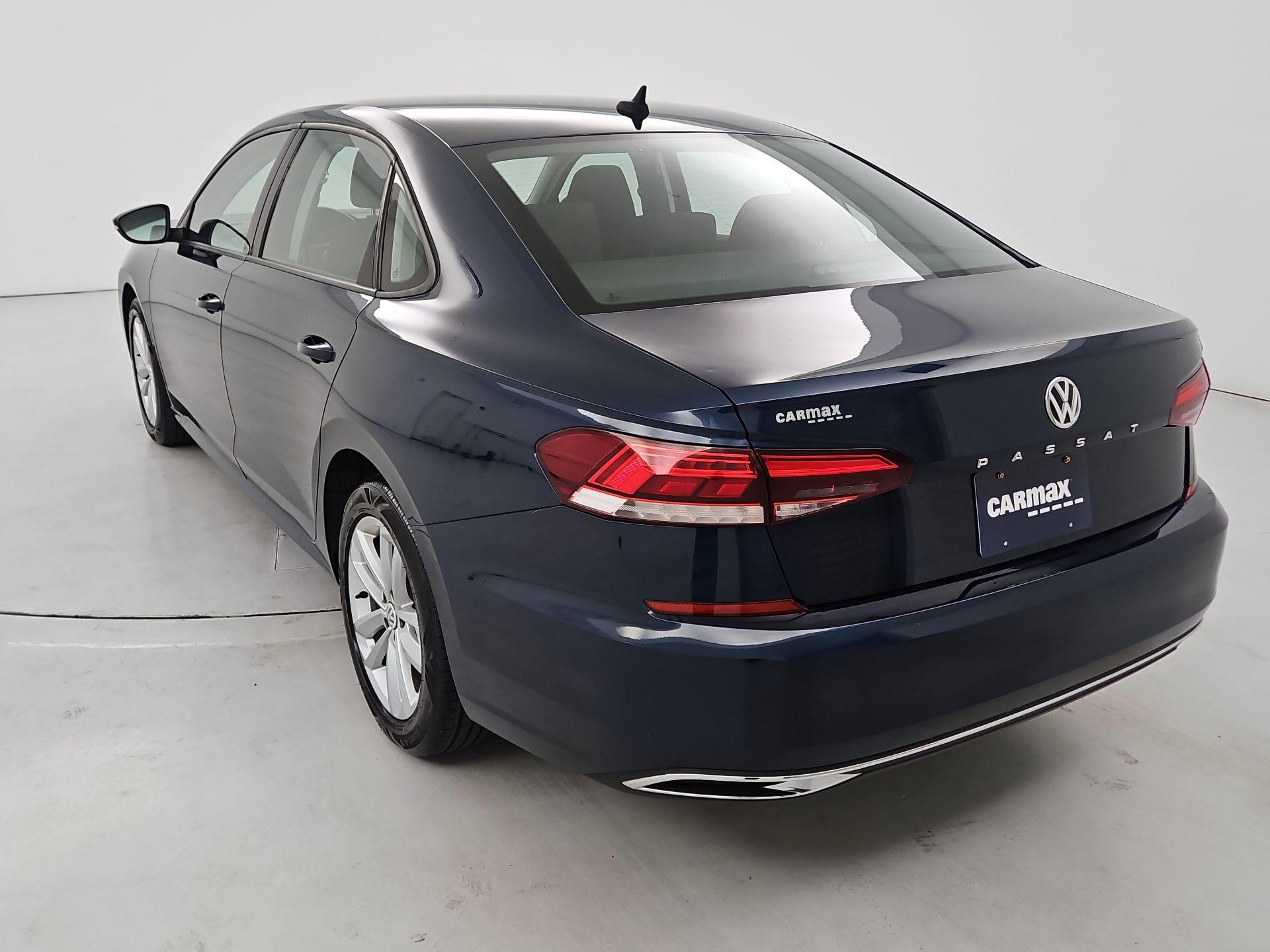 Thumbnail: 2020 Volkswagen Passat - 7