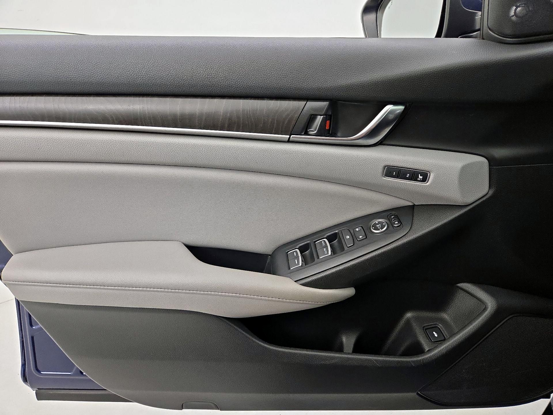 Thumbnail: 2020 Honda Accord - 12